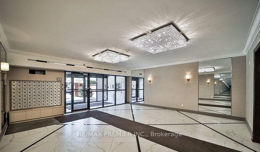 Photo 3 of Unit 115, 33 Wallace Street, Vaughan, West Woodbridge — HOMEH