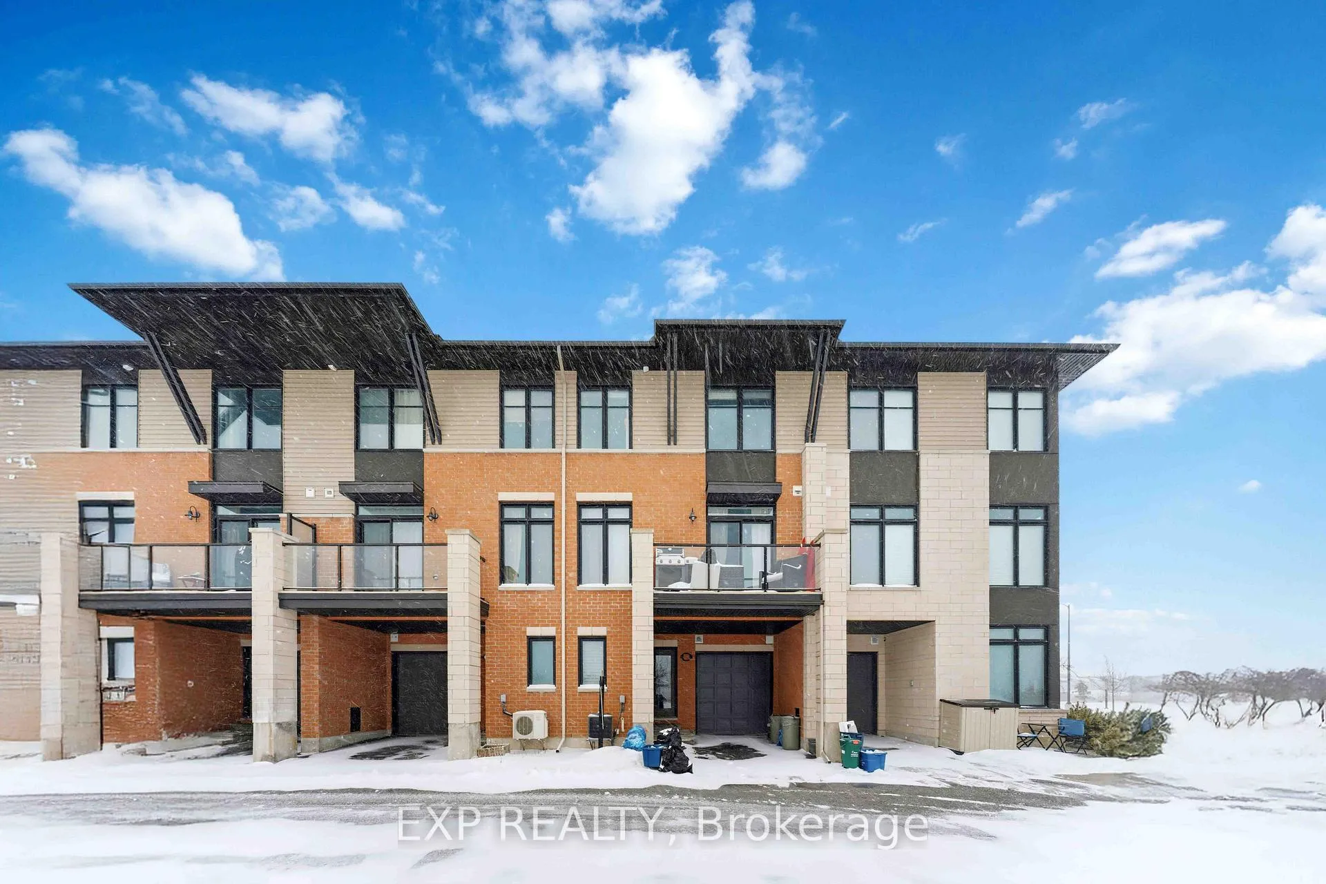 Photo 2 of 509 Chaperal Private, Ottawa, Avalon West — HOMEH