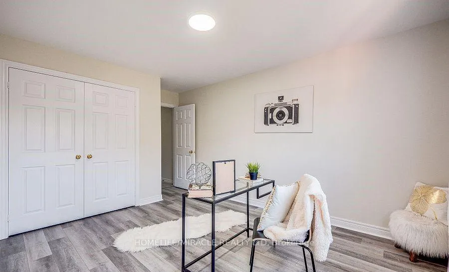 Photo 13 of 118 Mowat Crescent, Halton Hills, Georgetown — HOMEH