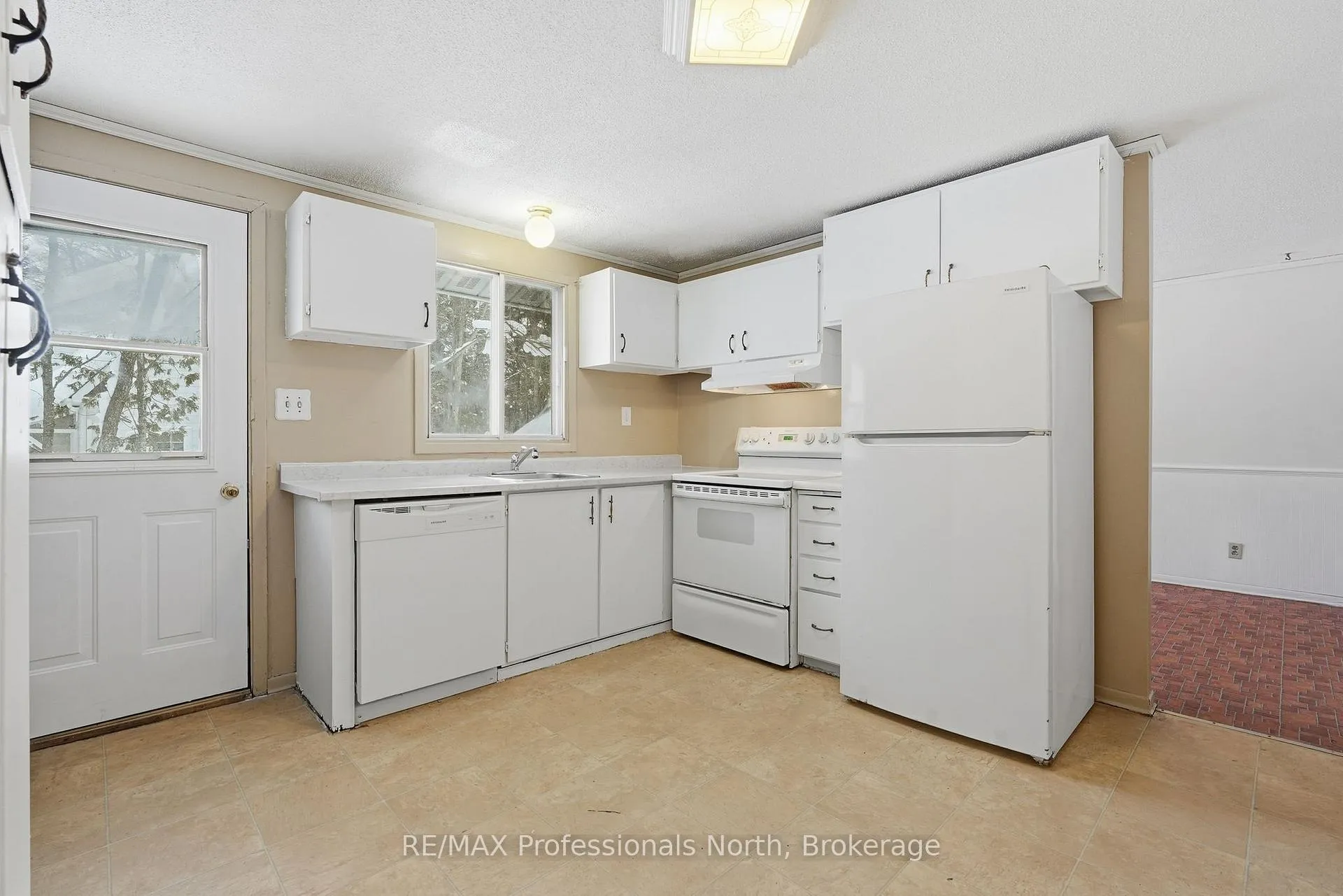 Photo 1 of 25 Dudley Drive, Bracebridge, Macaulay — HOMEH