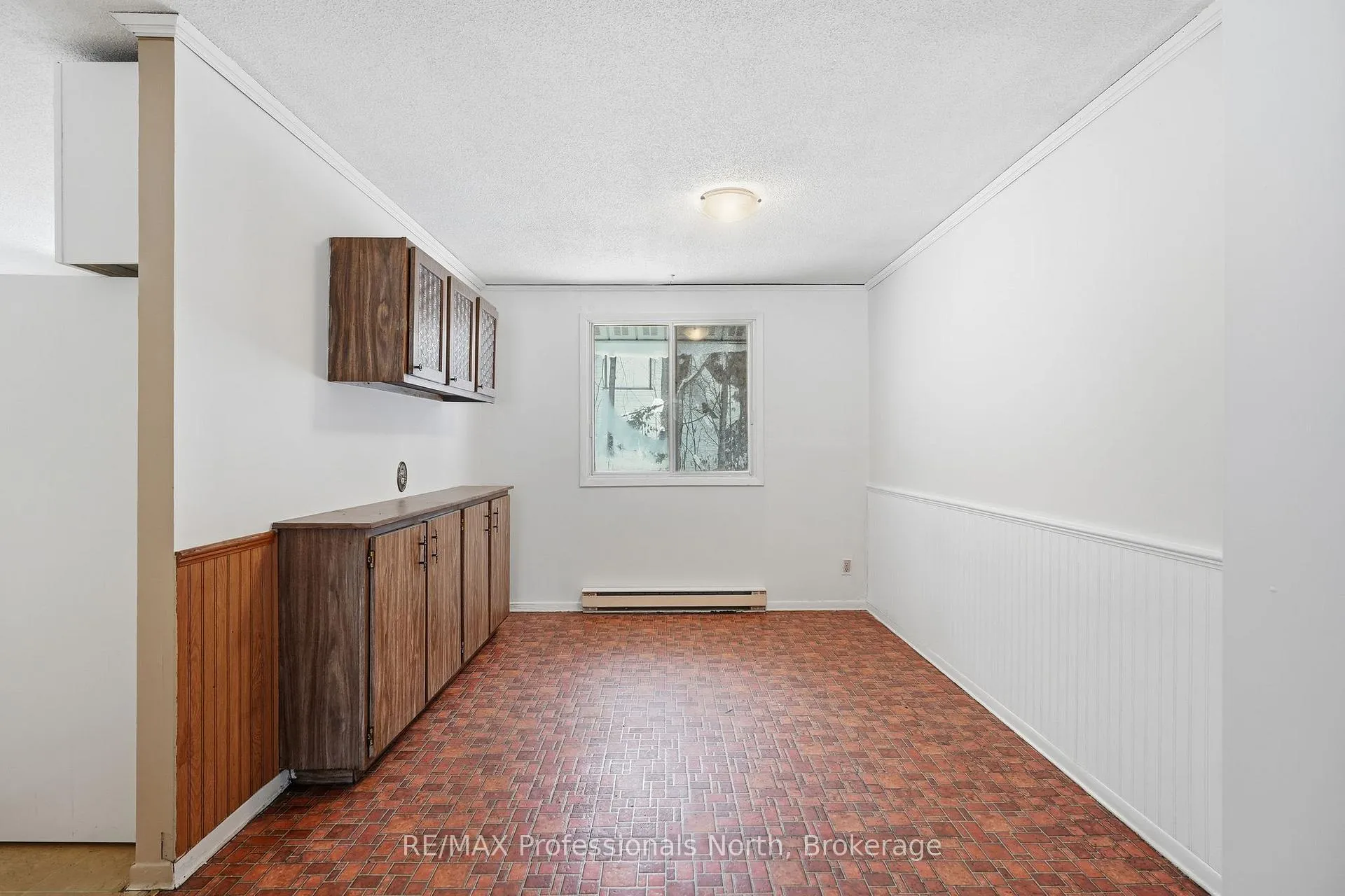 Photo 5 of 25 Dudley Drive, Bracebridge, Macaulay — HOMEH