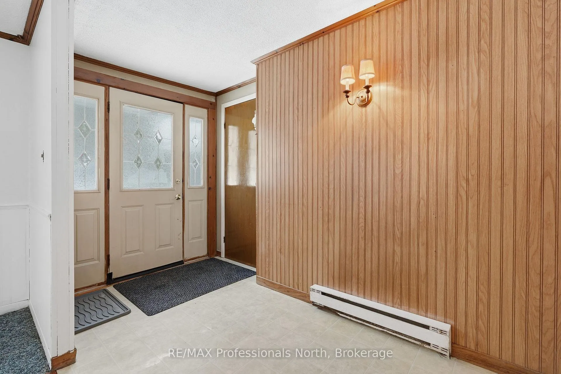 Photo 7 of 25 Dudley Drive, Bracebridge, Macaulay — HOMEH