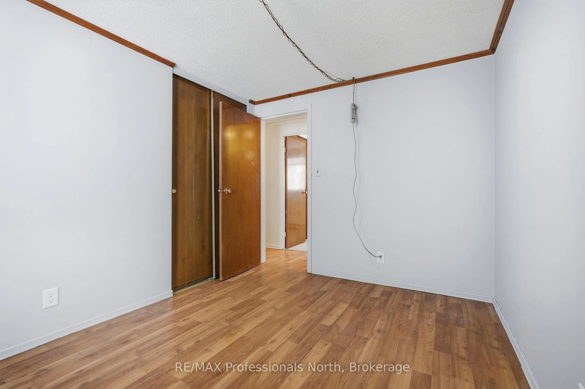 Photo 28 of 25 Dudley Drive, Bracebridge, Macaulay — HOMEH