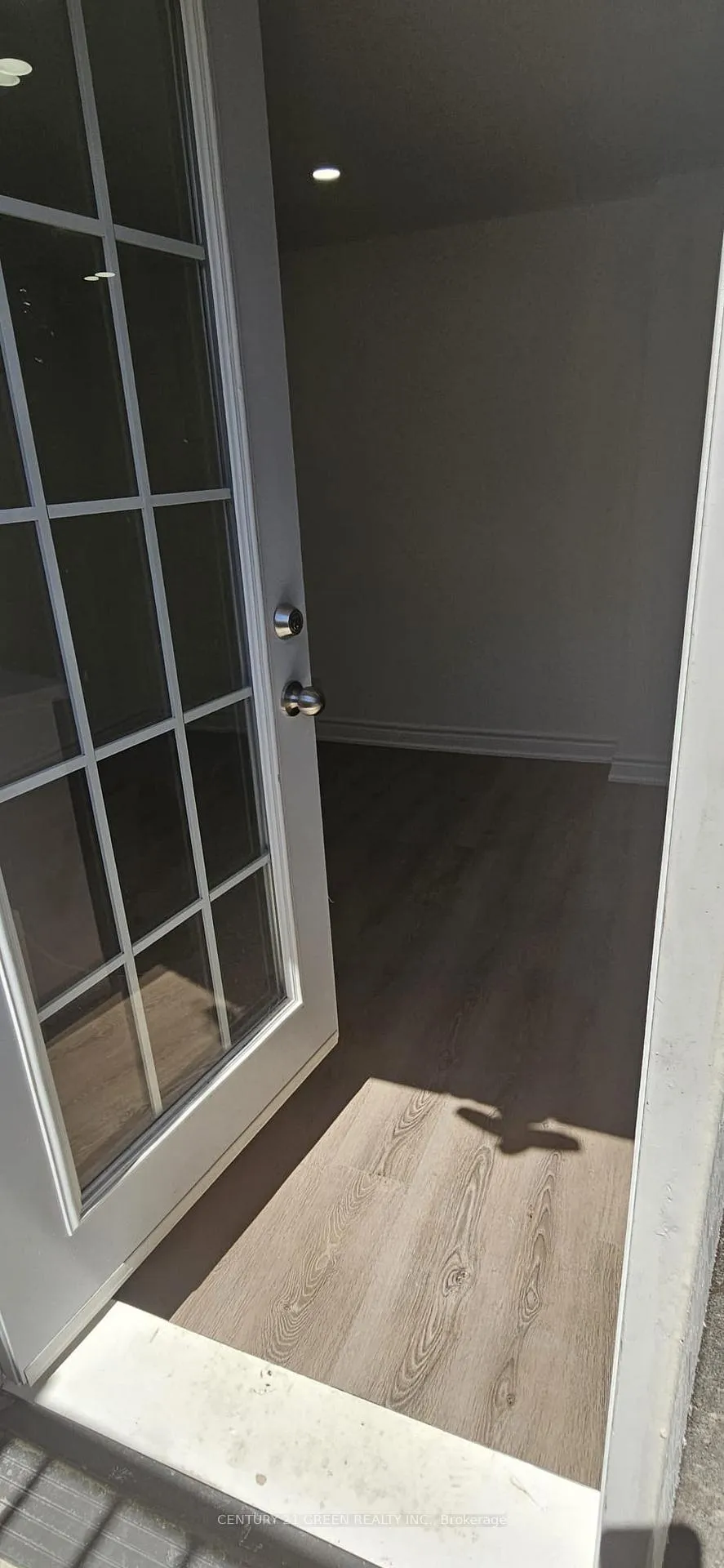 Photo 3 of Unit Basement, 2 Hoodgate Drive, Whitby, Williamsburg — HOMEH