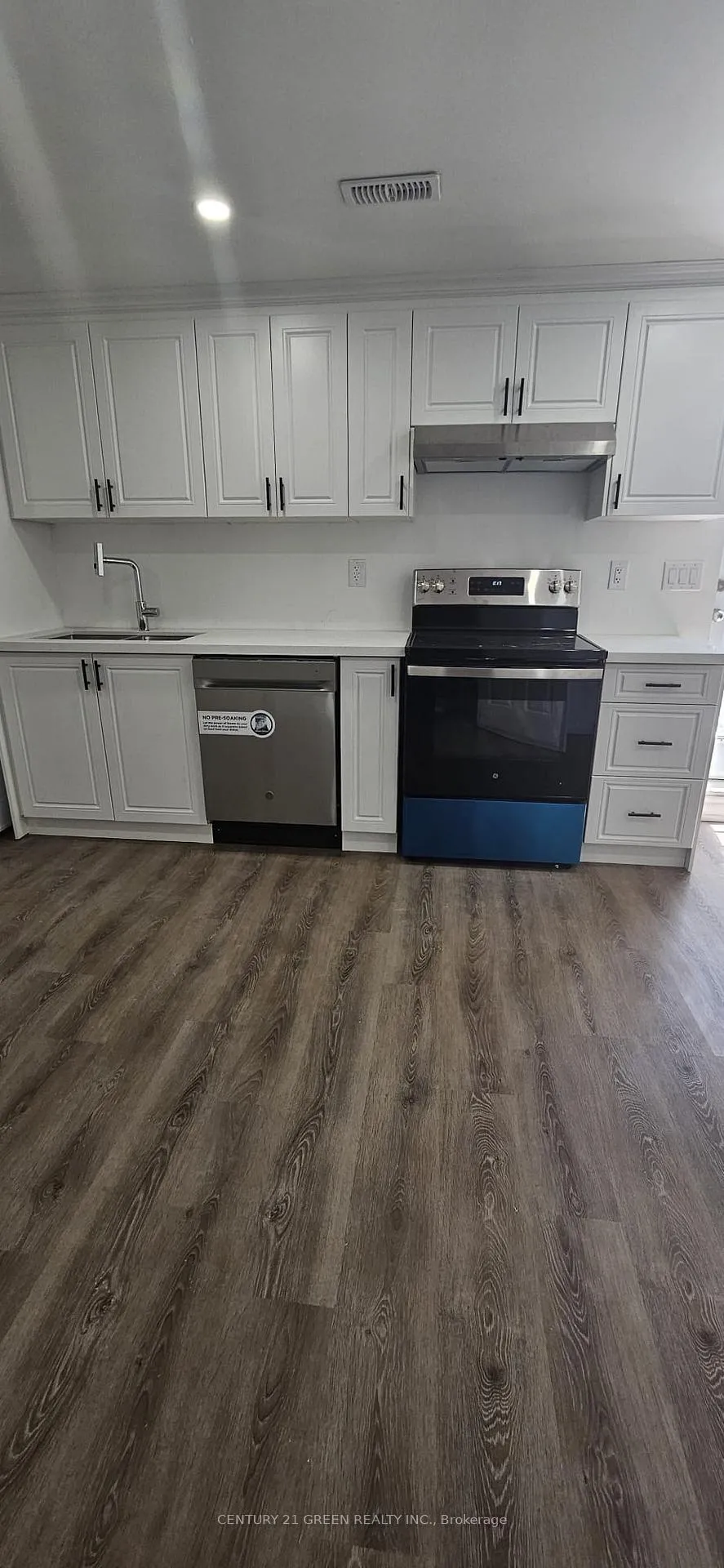 Photo 7 of Unit Basement, 2 Hoodgate Drive, Whitby, Williamsburg — HOMEH