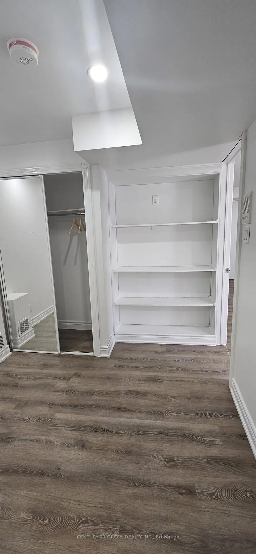 Photo 11 of Unit Basement, 2 Hoodgate Drive, Whitby, Williamsburg — HOMEH
