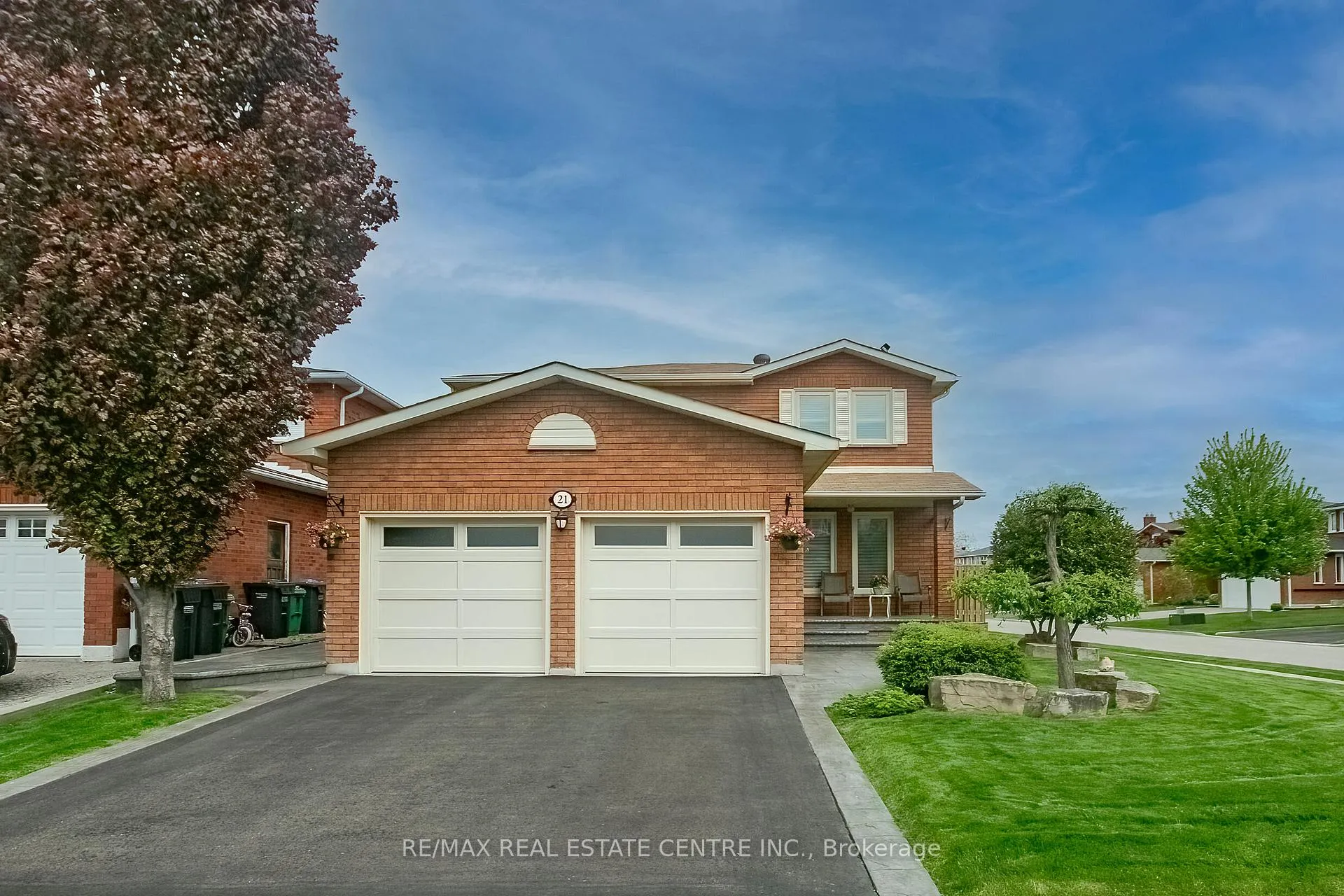Front of 21 Amantine Crescent