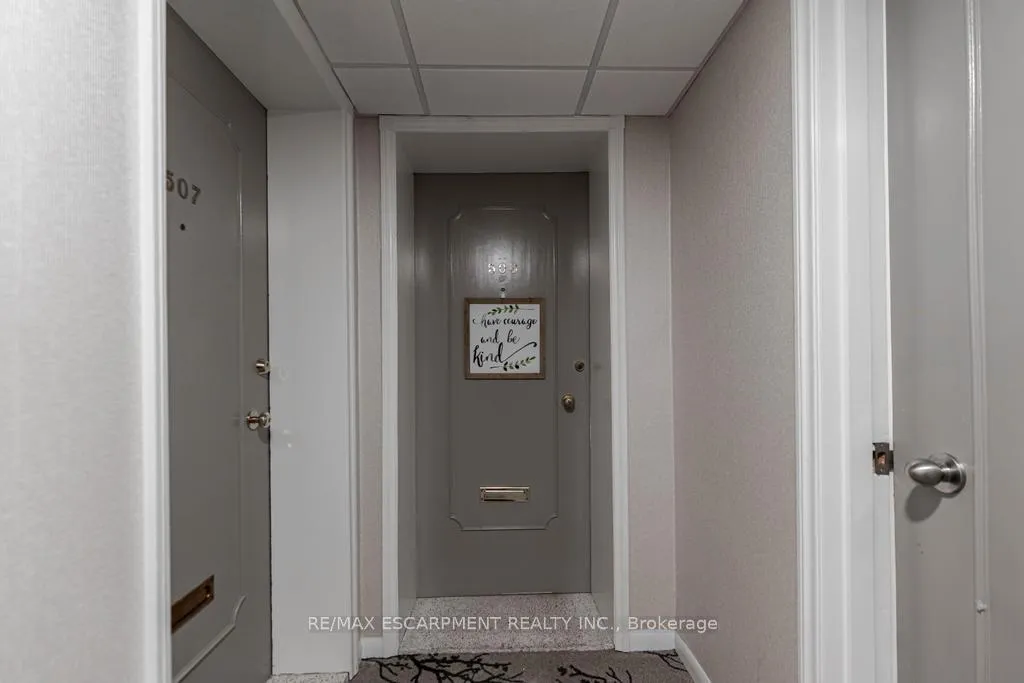 Photo 2 of Unit 508, 8 Woodman Drive S, Hamilton, Corman — HOMEH