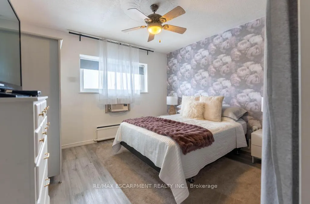 Photo 7 of Unit 508, 8 Woodman Drive S, Hamilton, Corman — HOMEH