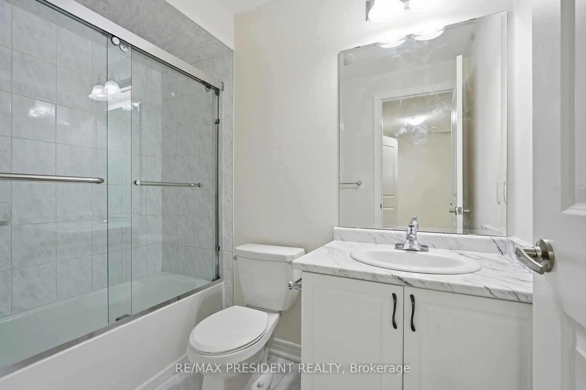 Photo 24 of 12 Beasley Grove, Hamilton, Meadowlands — HOMEH