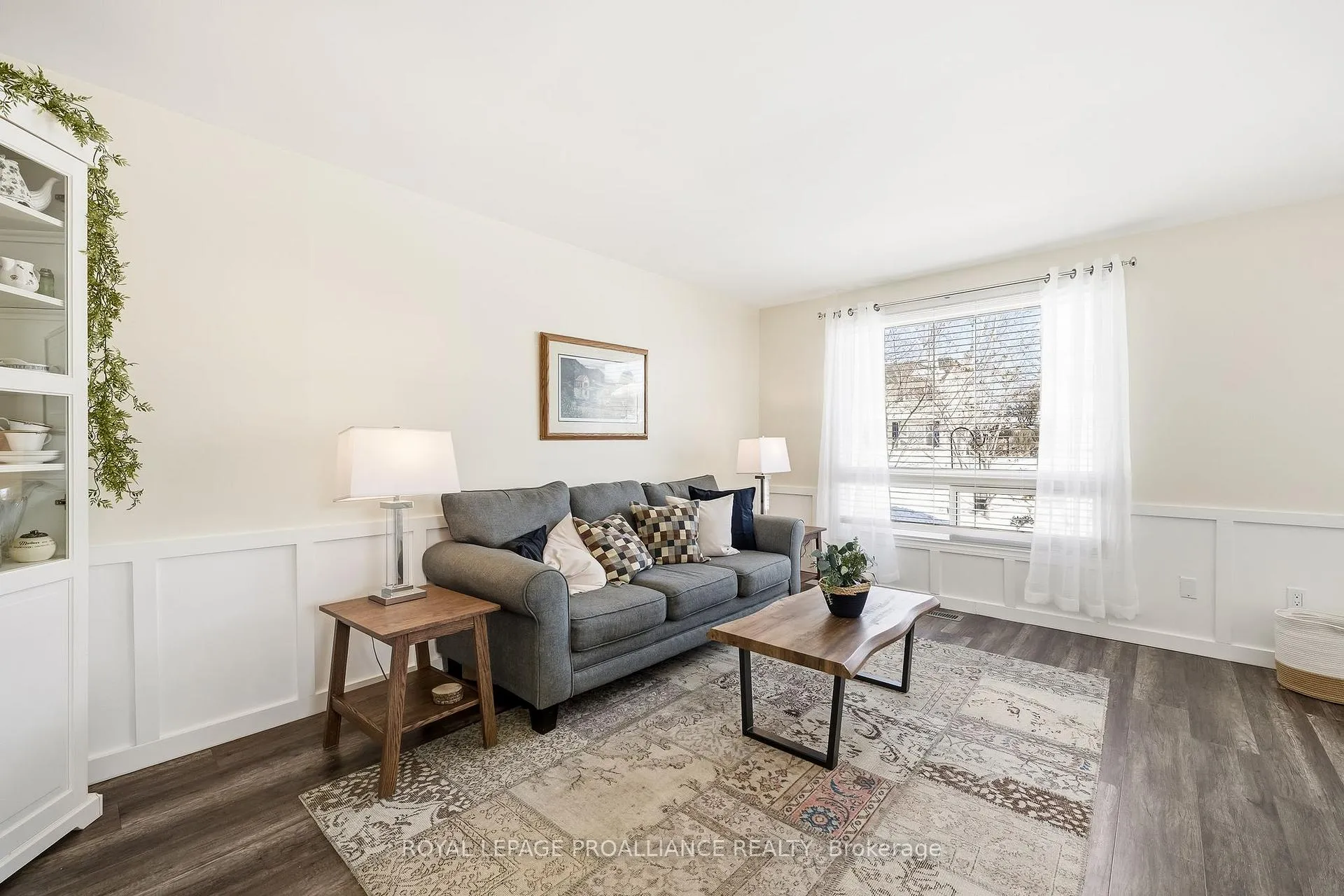 Photo 9 of 577 Daintry Crescent, Cobourg — HOMEH
