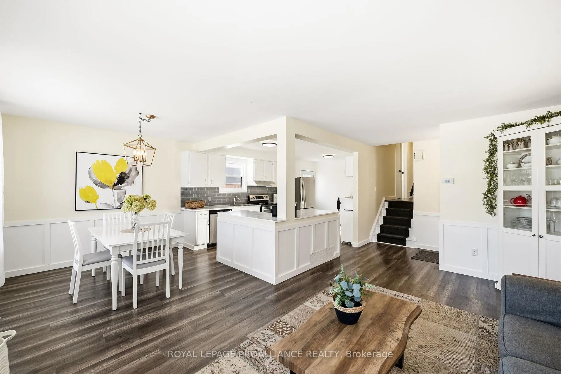 Photo 10 of 577 Daintry Crescent, Cobourg — HOMEH