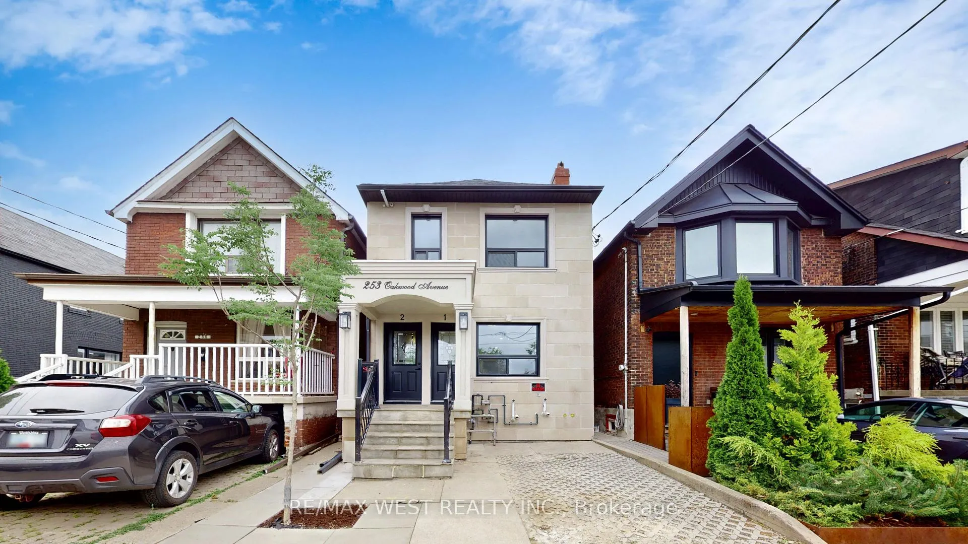 Photo 2 of Unit 1, 253 Oakwood Avenue, Toronto, Oakwood Village — HOMEH