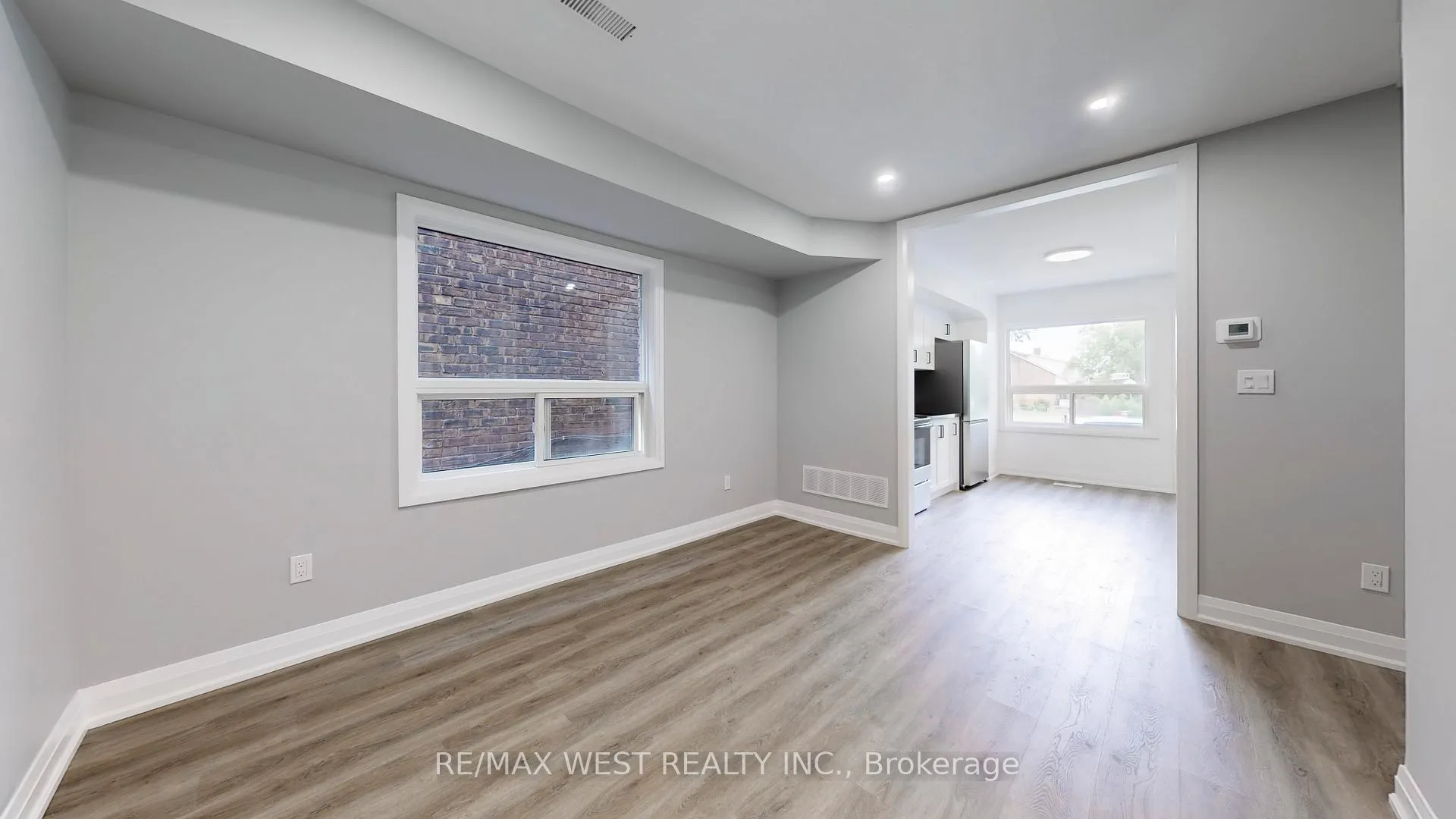 Photo 10 of Unit 1, 253 Oakwood Avenue, Toronto, Oakwood Village — HOMEH
