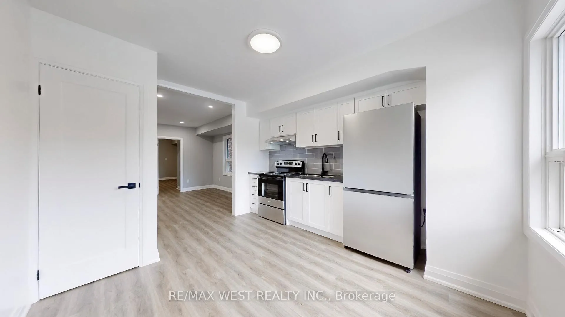 Photo 17 of Unit 1, 253 Oakwood Avenue, Toronto, Oakwood Village — HOMEH