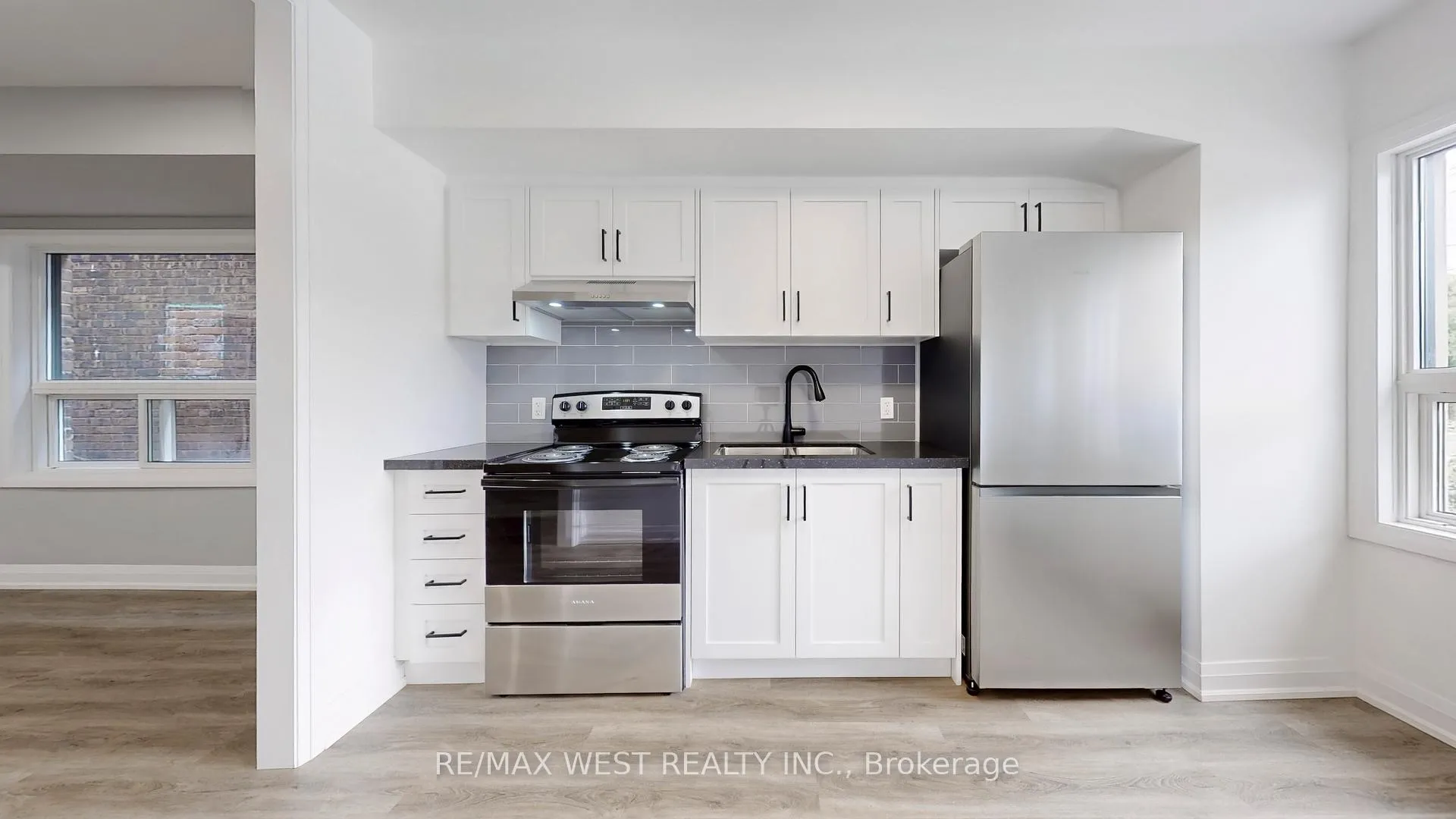 Photo 18 of Unit 1, 253 Oakwood Avenue, Toronto, Oakwood Village — HOMEH