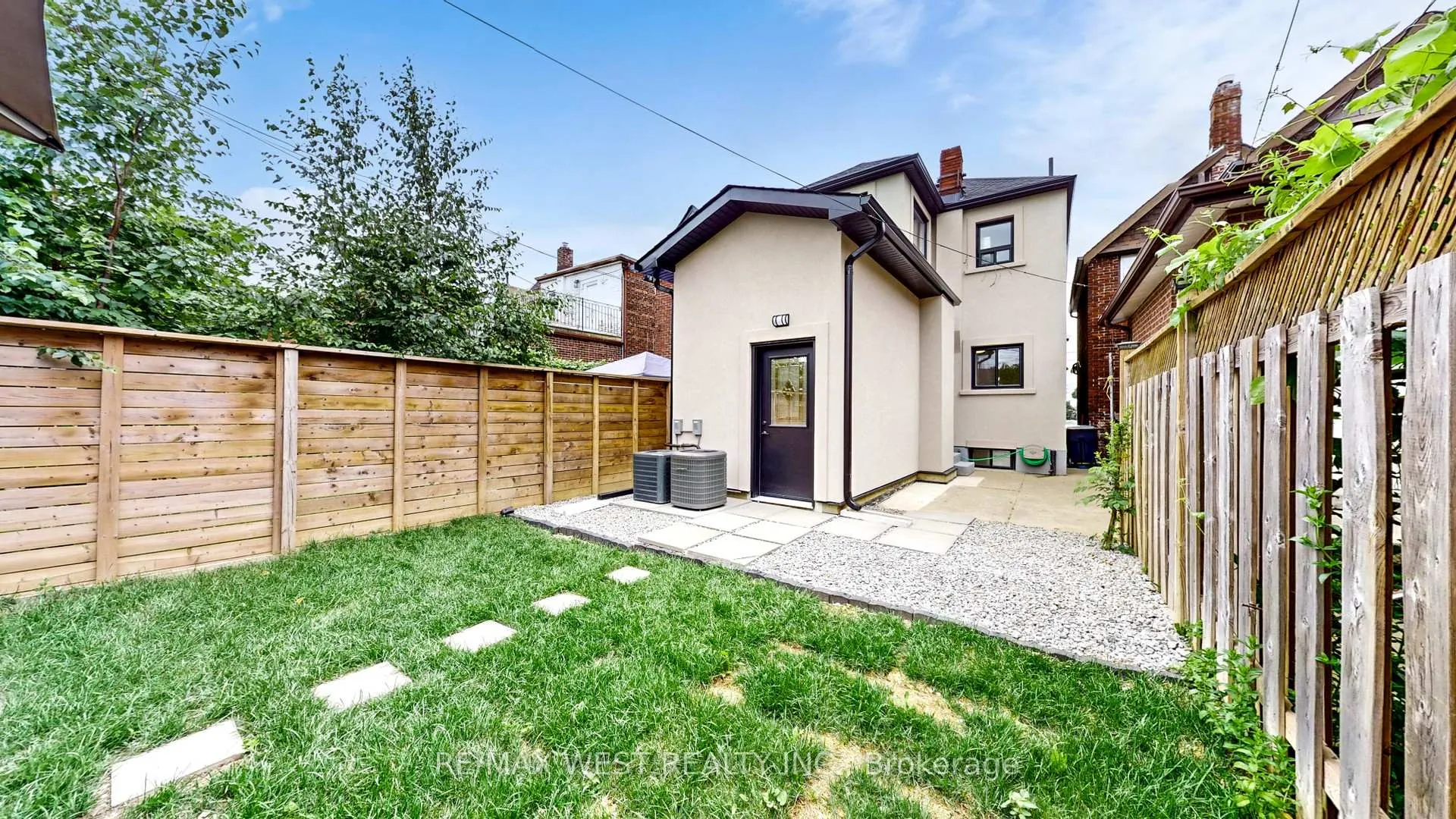 Photo 33 of Unit 1, 253 Oakwood Avenue, Toronto, Oakwood Village — HOMEH