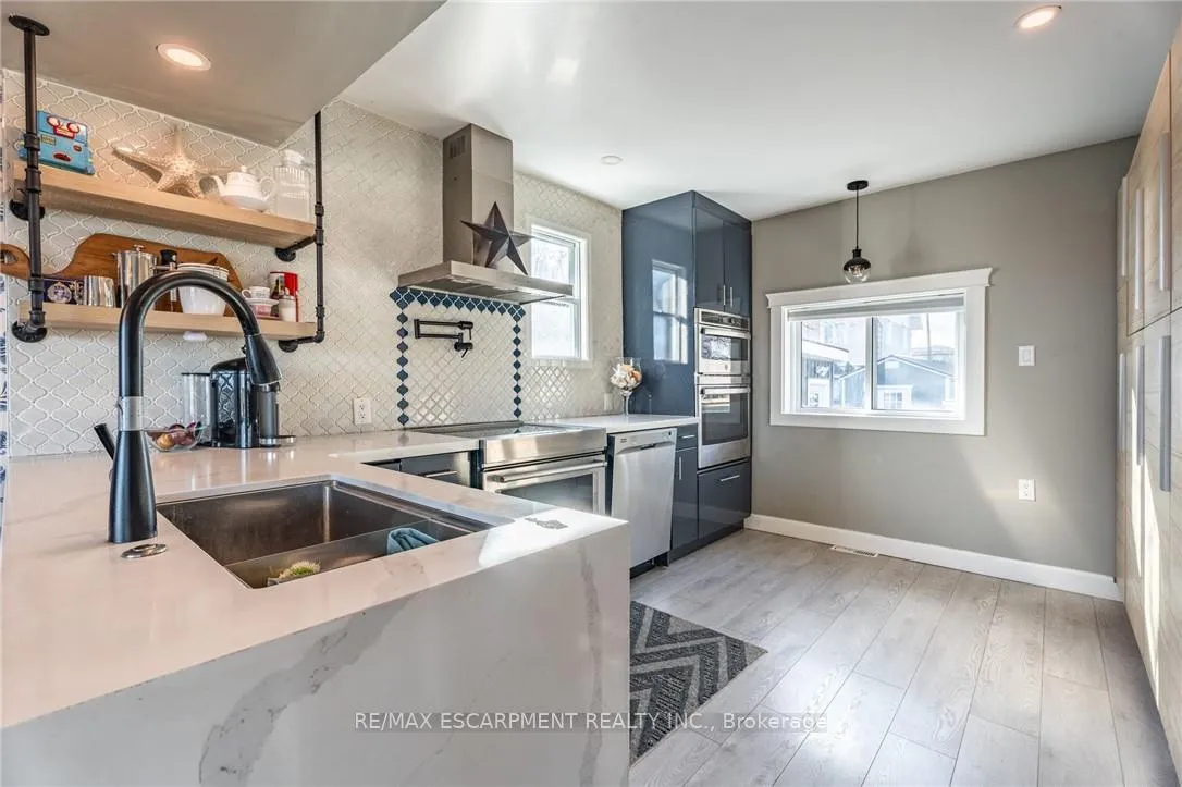 Photo 5 of 735 Beach Boulevard, Hamilton, Hamilton Beach — HOMEH