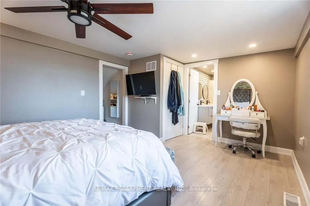 Photo 25 of 735 Beach Boulevard, Hamilton, Hamilton Beach — HOMEH