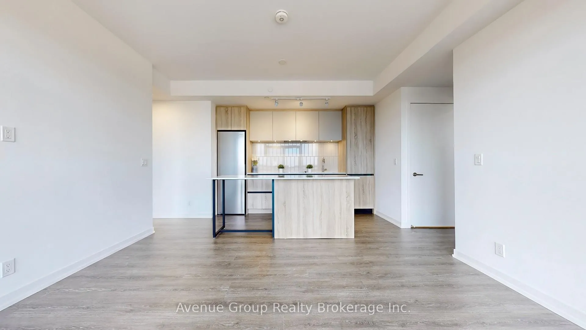 Photo 9 of Unit B-1803, 7950 Bathurst Street, Vaughan, Beverley Glen — HOMEH