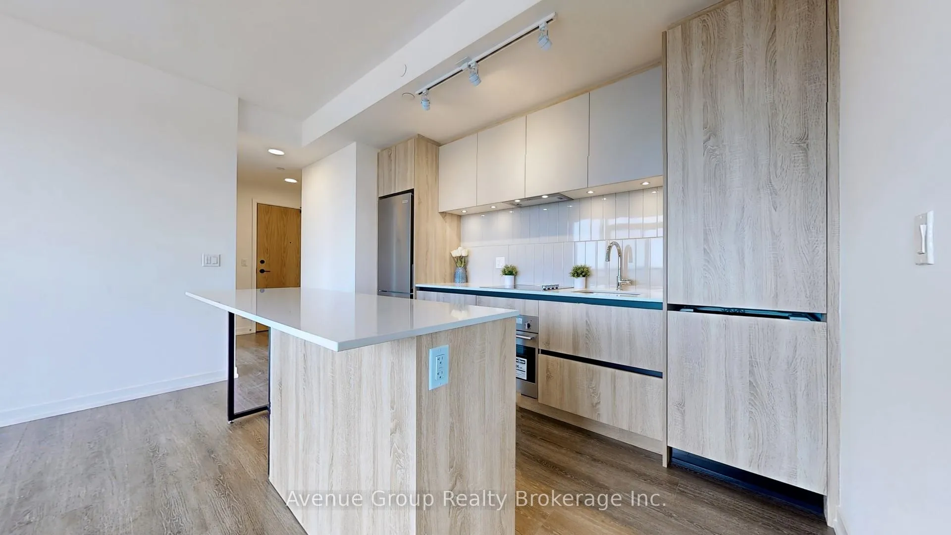 Photo 12 of Unit B-1803, 7950 Bathurst Street, Vaughan, Beverley Glen — HOMEH