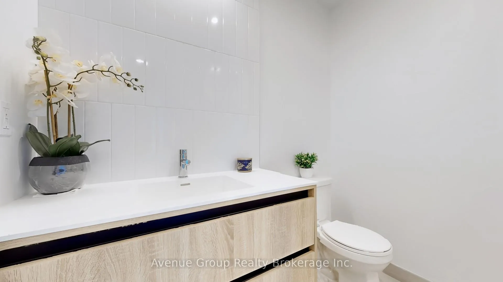Photo 15 of Unit B-1803, 7950 Bathurst Street, Vaughan, Beverley Glen — HOMEH