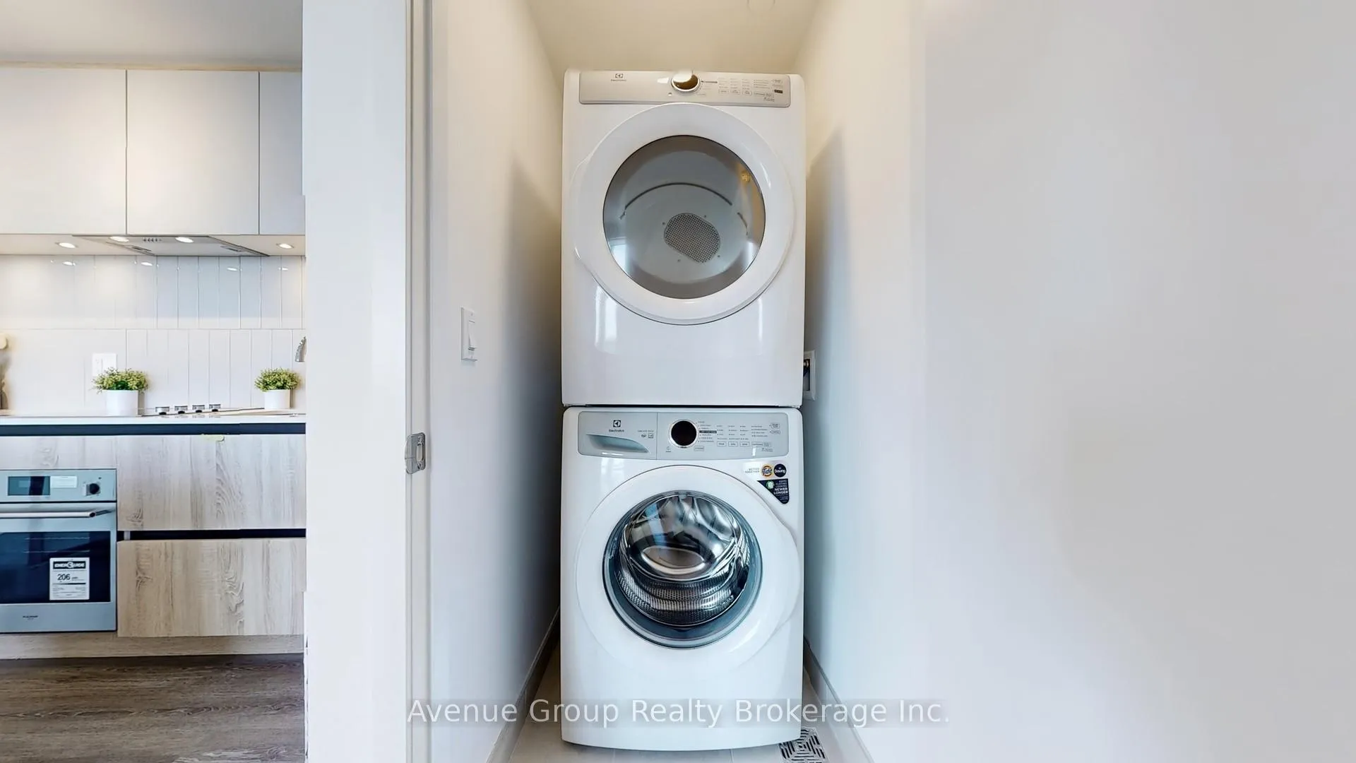 Photo 17 of Unit B-1803, 7950 Bathurst Street, Vaughan, Beverley Glen — HOMEH