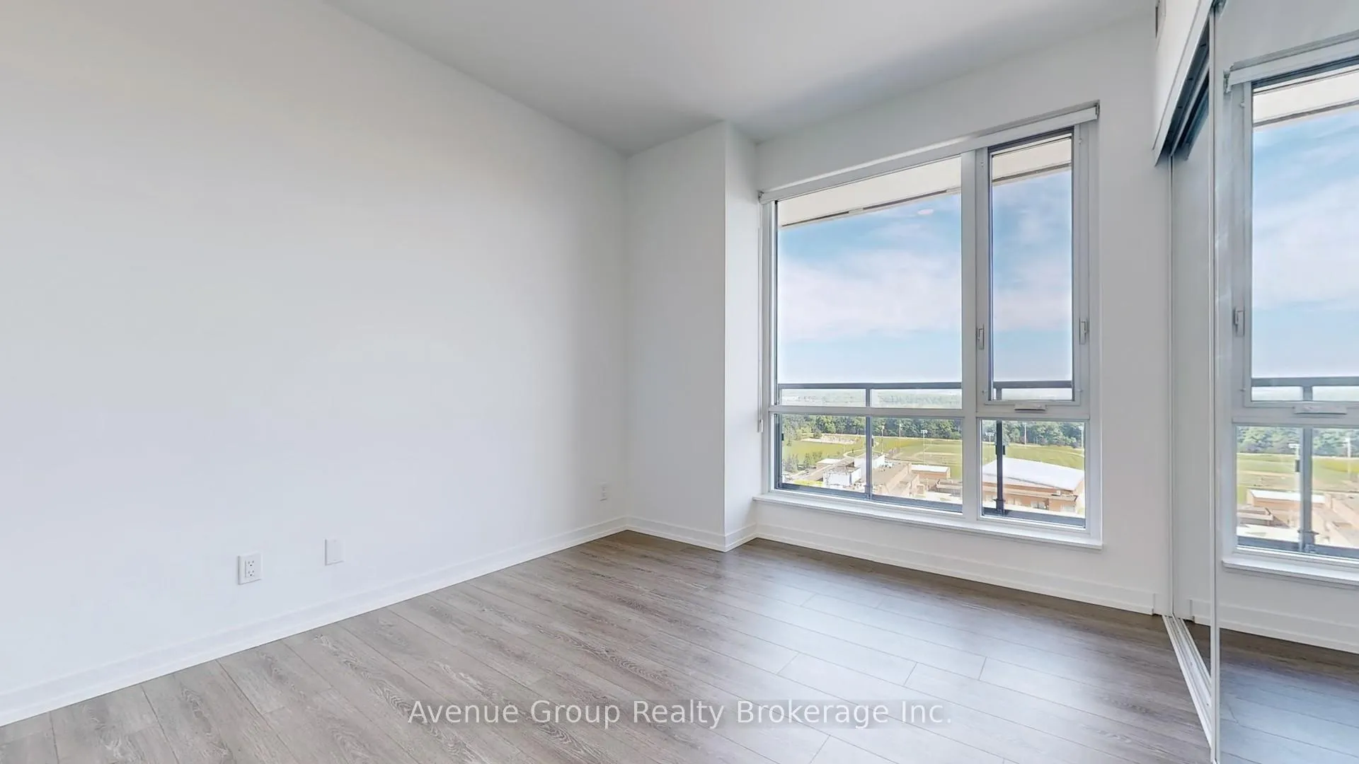 Photo 22 of Unit B-1803, 7950 Bathurst Street, Vaughan, Beverley Glen — HOMEH