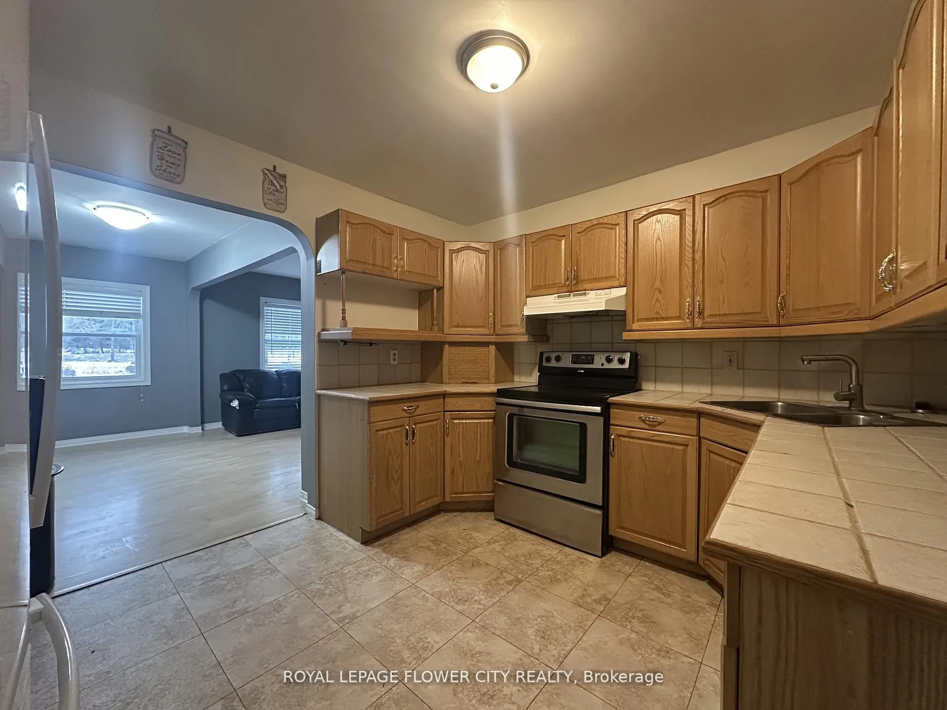 Photo 7 of Unit 5, 9406 Side Road, Erin, Rural Erin — HOMEH