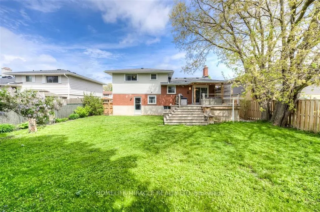 Photo 16 of 34 Hudson Crescent, Kitchener — HOMEH