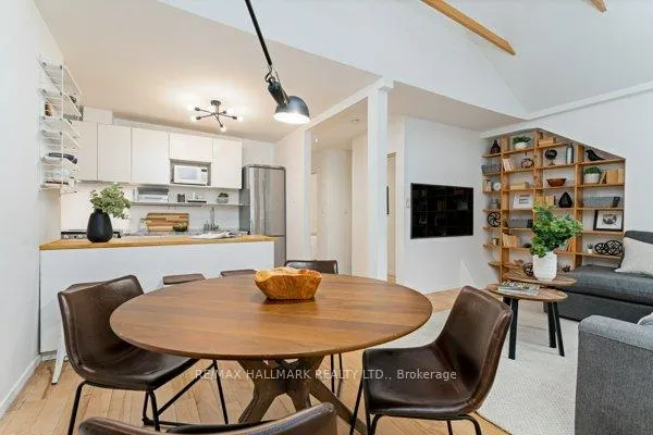 Photo 4 of Unit Upper, 736 Woodbine Avenue, Toronto, Woodbine Corridor — HOMEH