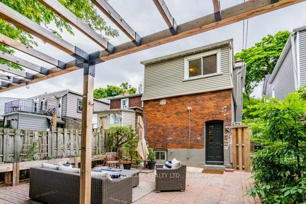 Photo 19 of Unit Upper, 736 Woodbine Avenue, Toronto, Woodbine Corridor — HOMEH