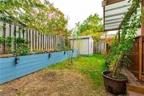 Photo 43 of 5 Twinoaks Crescent, Hamilton, Stoney Creek Mountain — HOMEH