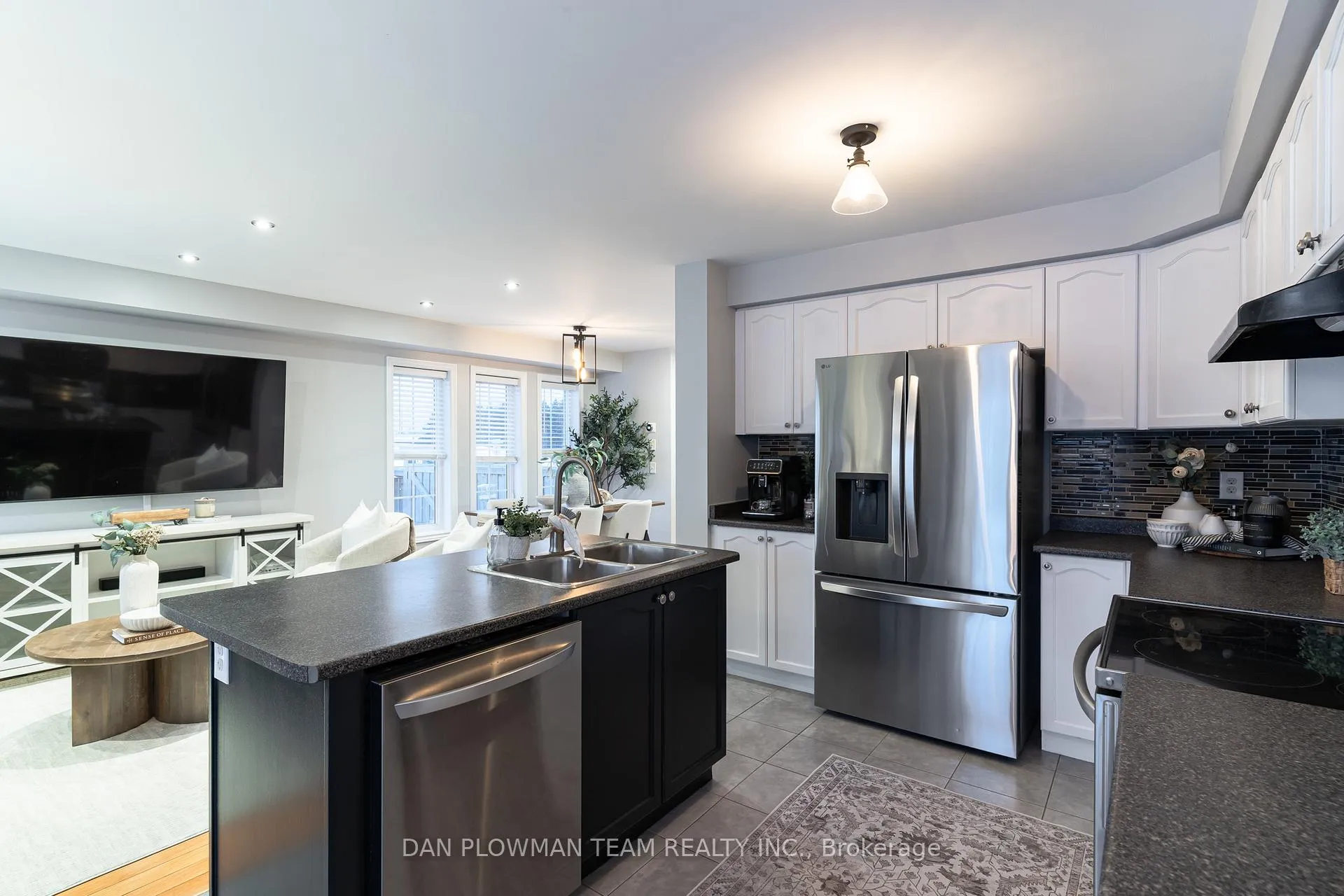 Photo 16 of 121 Bathgate Crescent, Clarington, Courtice — HOMEH