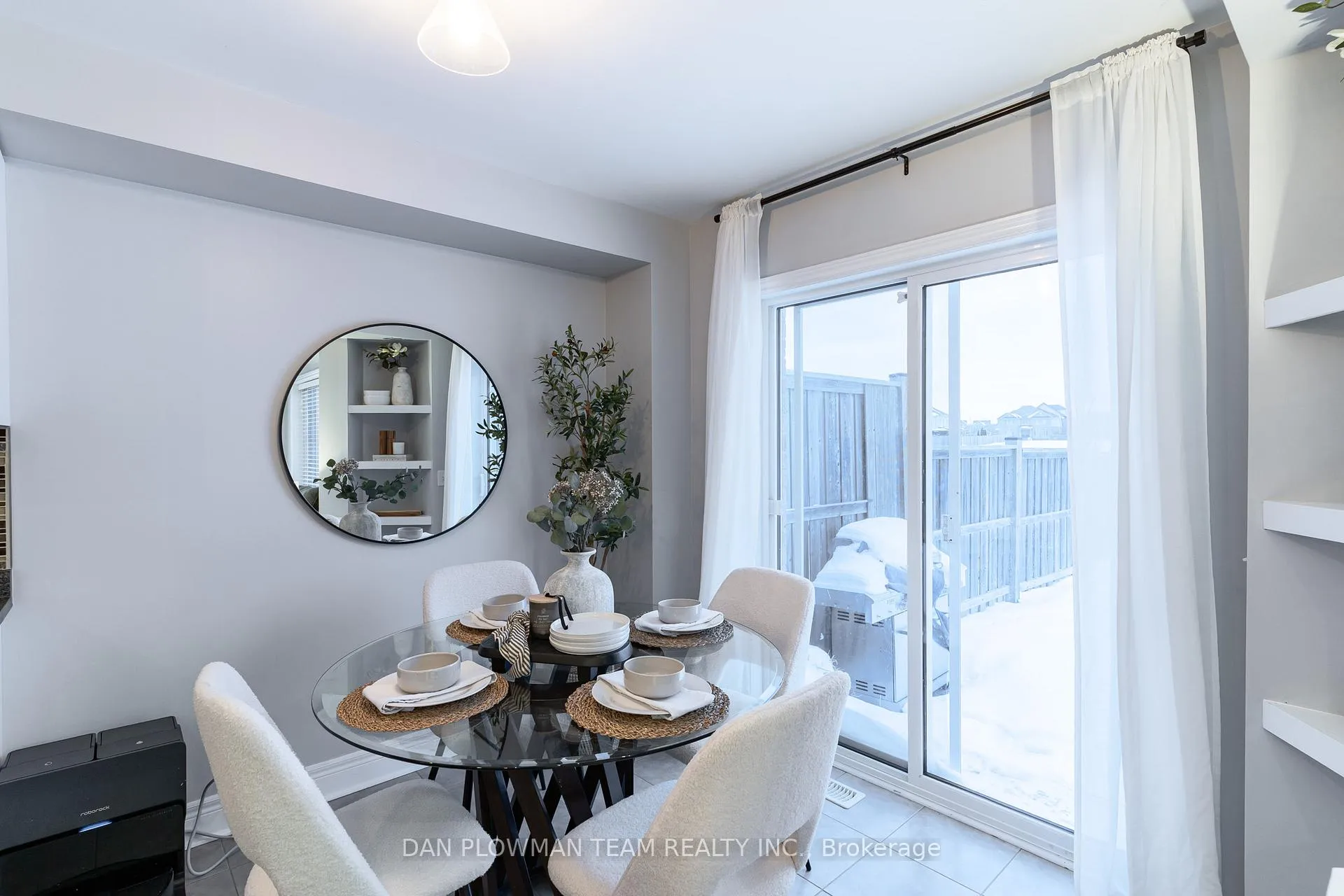 Photo 19 of 121 Bathgate Crescent, Clarington, Courtice — HOMEH