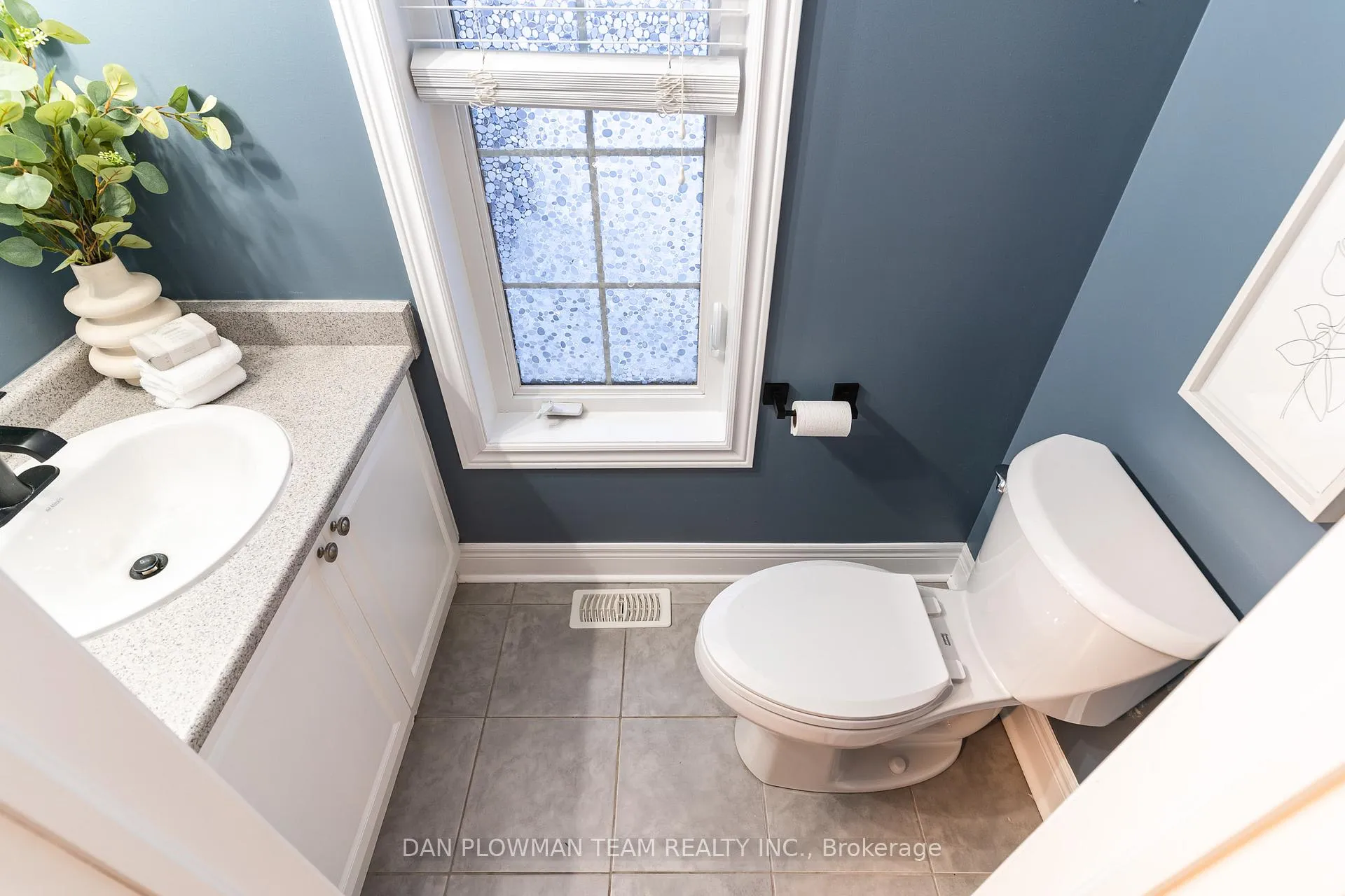 Photo 22 of 121 Bathgate Crescent, Clarington, Courtice — HOMEH