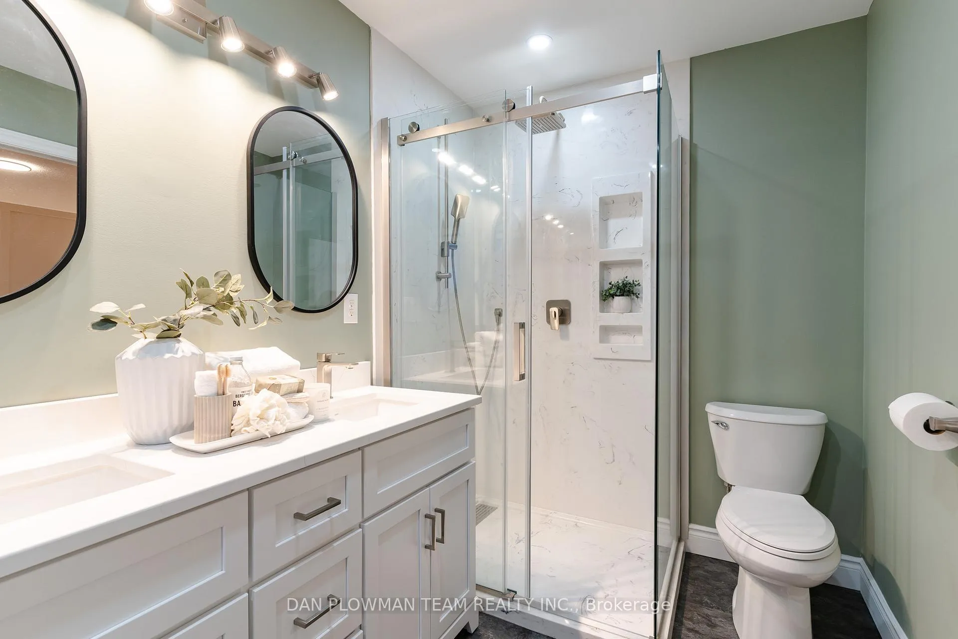 Photo 29 of 121 Bathgate Crescent, Clarington, Courtice — HOMEH