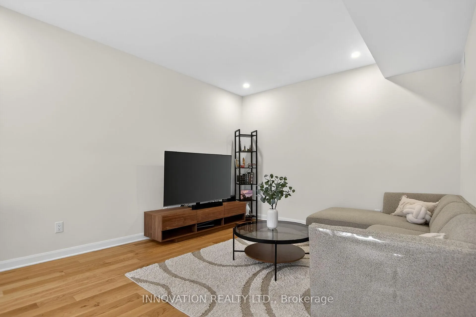 Photo 8 of 205 Attwell Private, Ottawa, Kanata - Morgan's Grant/South March — HOMEH