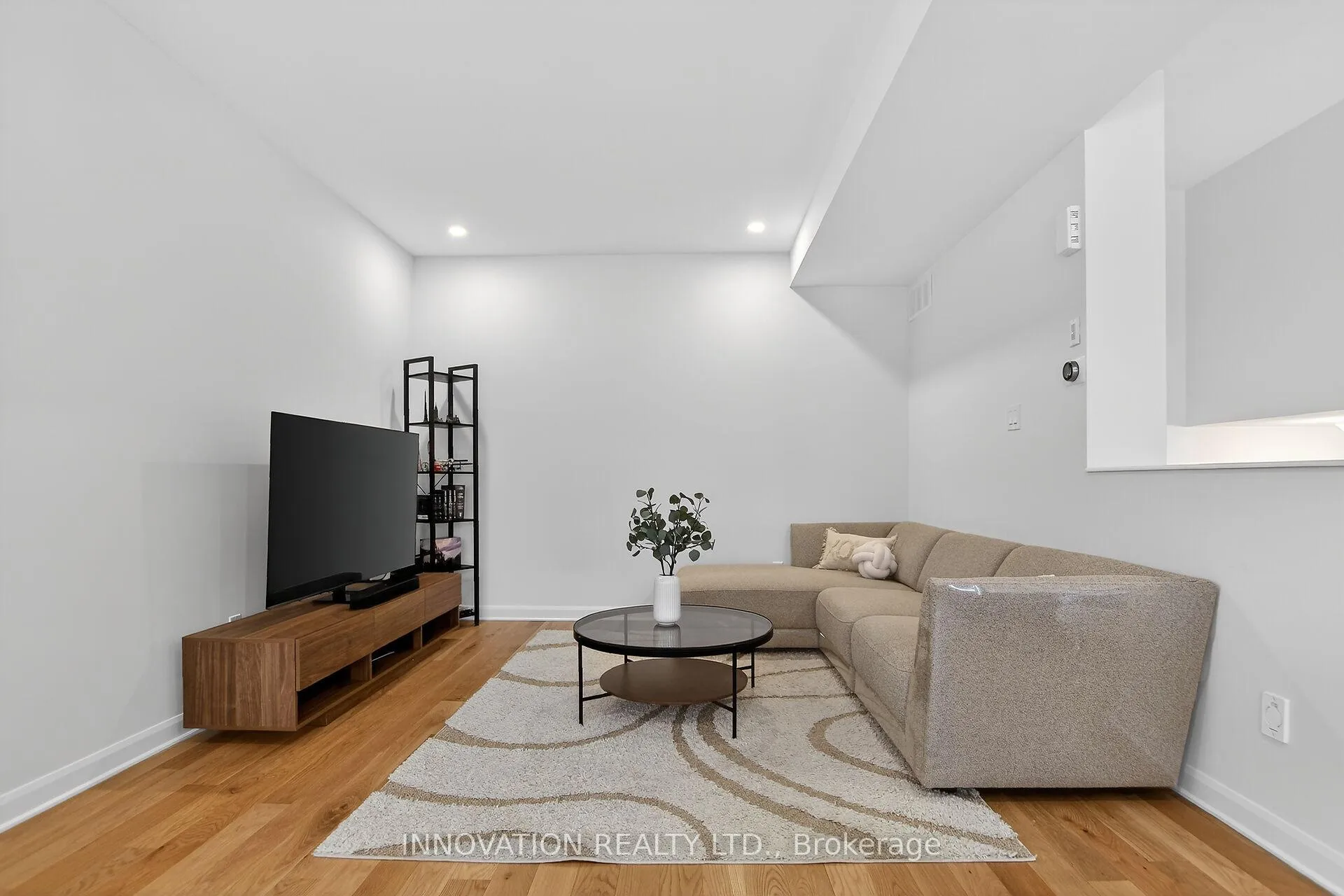 Photo 9 of 205 Attwell Private, Ottawa, Kanata - Morgan's Grant/South March — HOMEH