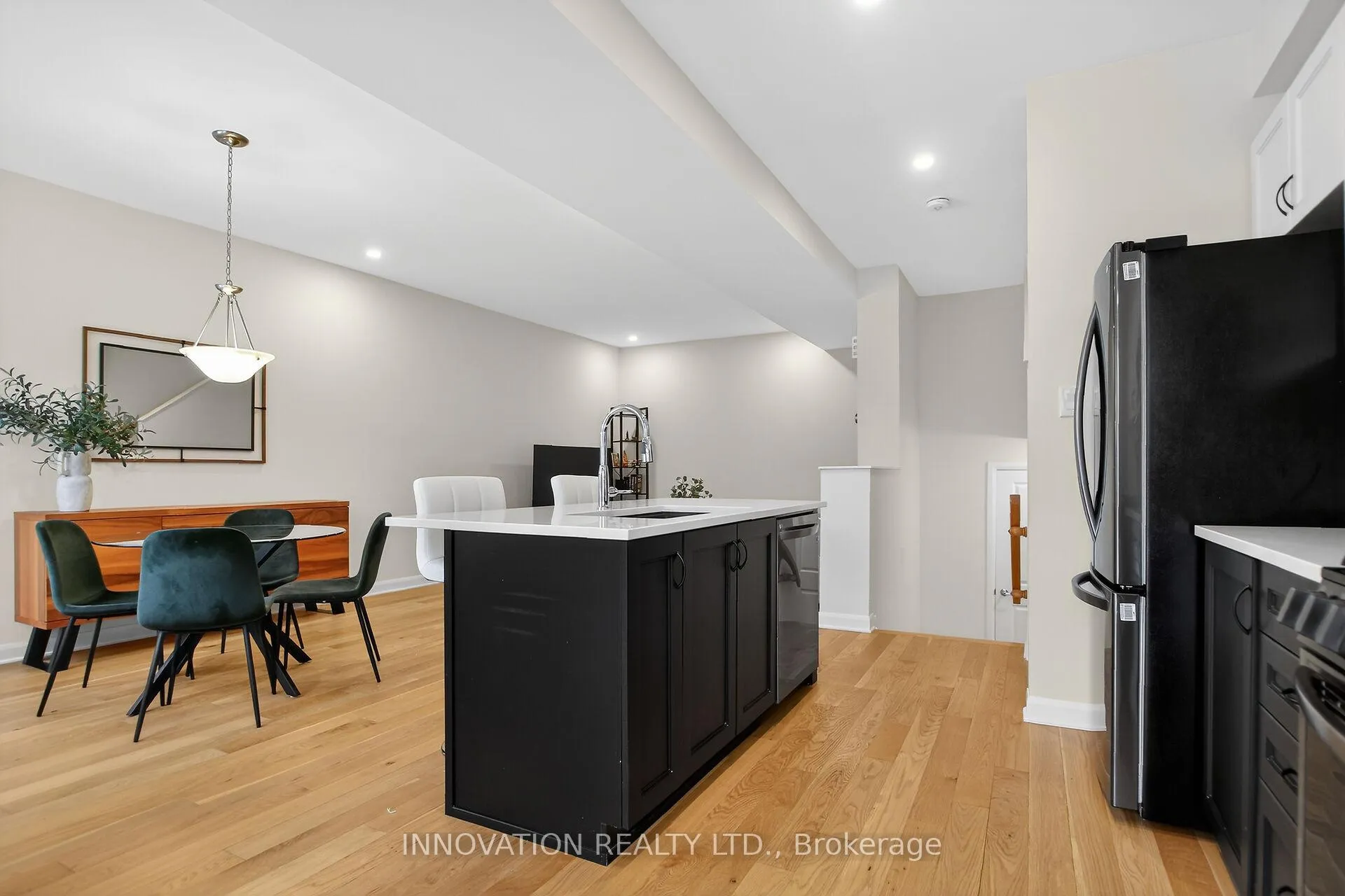 Photo 22 of 205 Attwell Private, Ottawa, Kanata - Morgan's Grant/South March — HOMEH