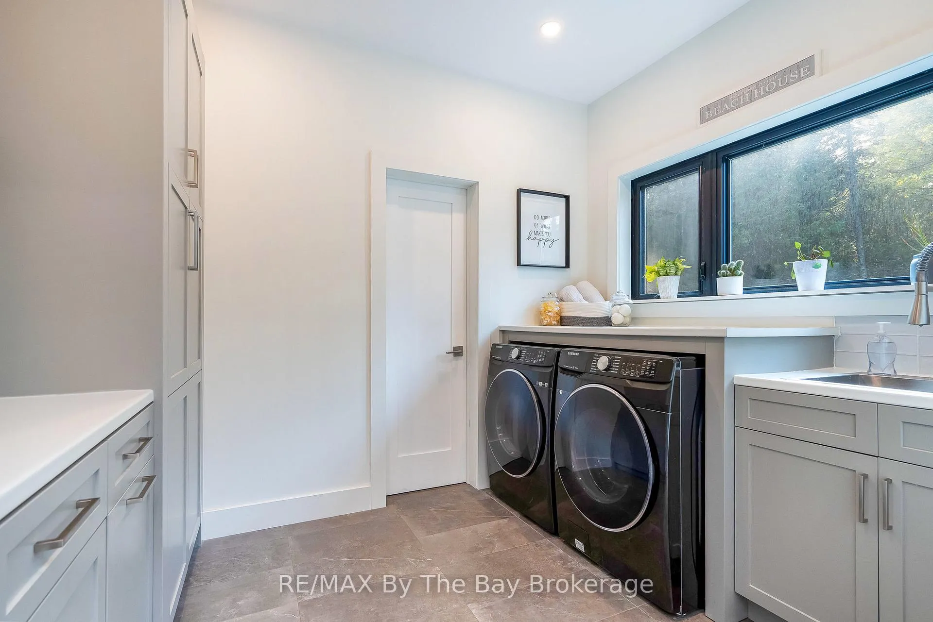 Photo 19 of 809 Eastdale Drive E, Wasaga Beach — HOMEH