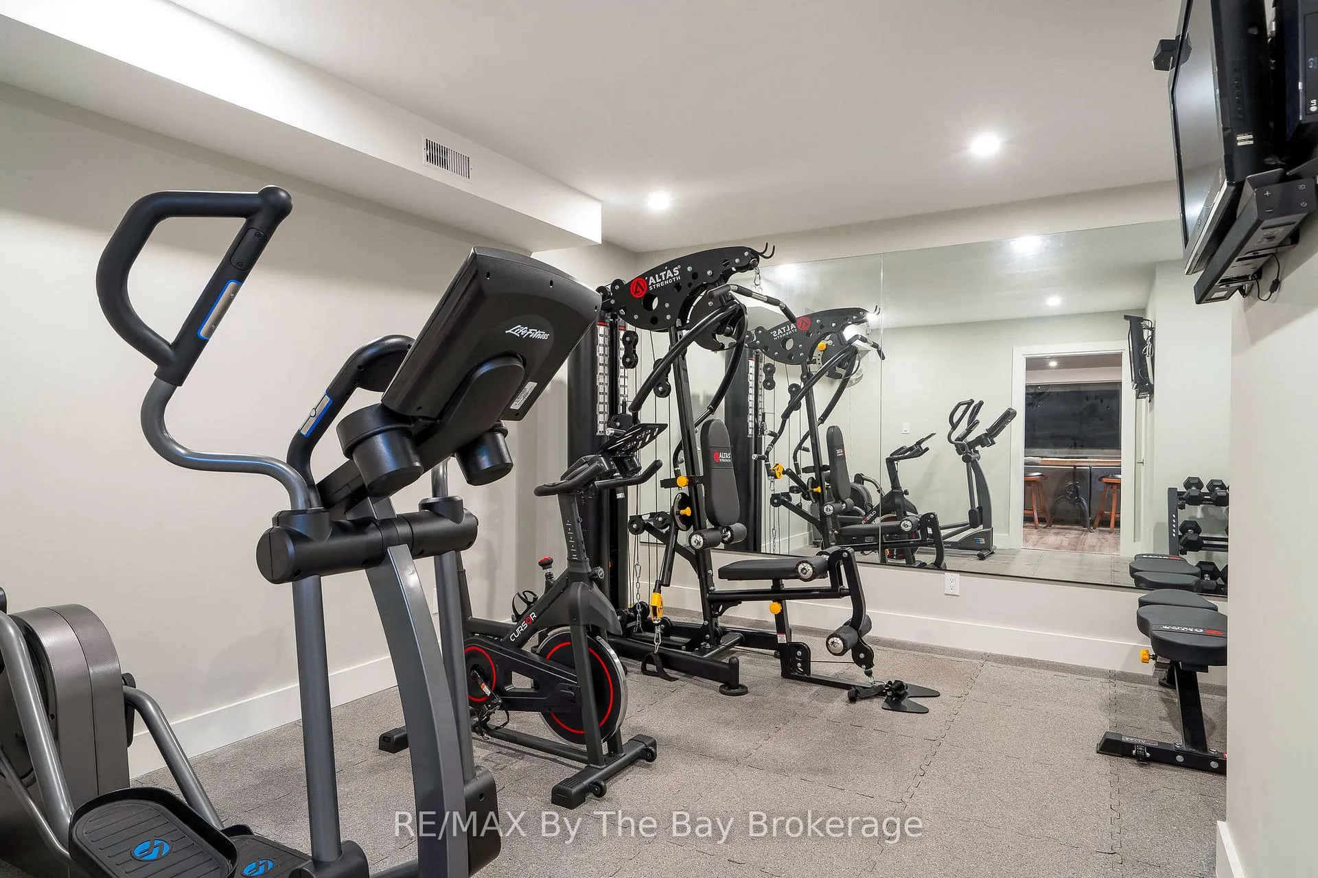 Photo 29 of 809 Eastdale Drive E, Wasaga Beach — HOMEH