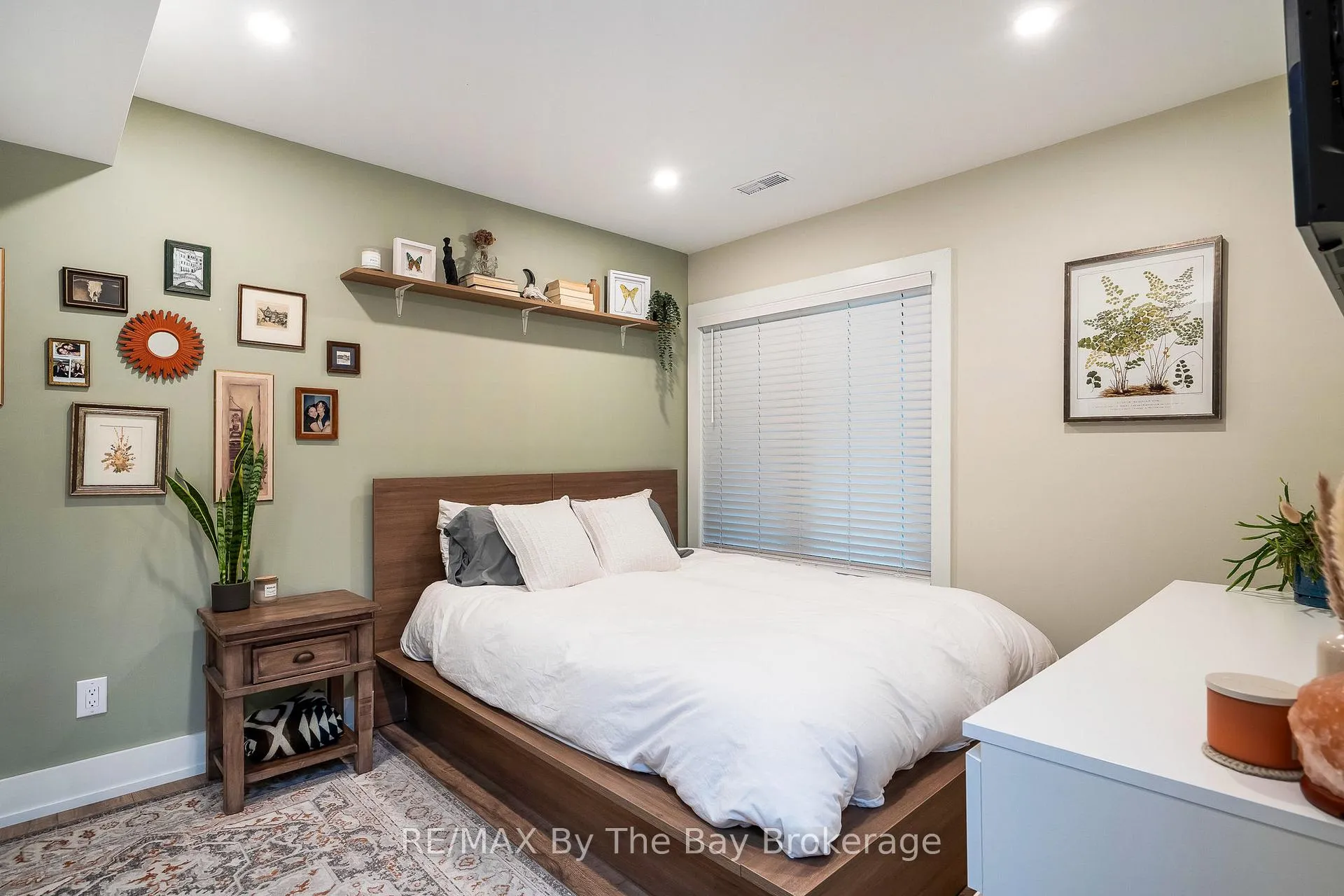 Photo 33 of 809 Eastdale Drive E, Wasaga Beach — HOMEH