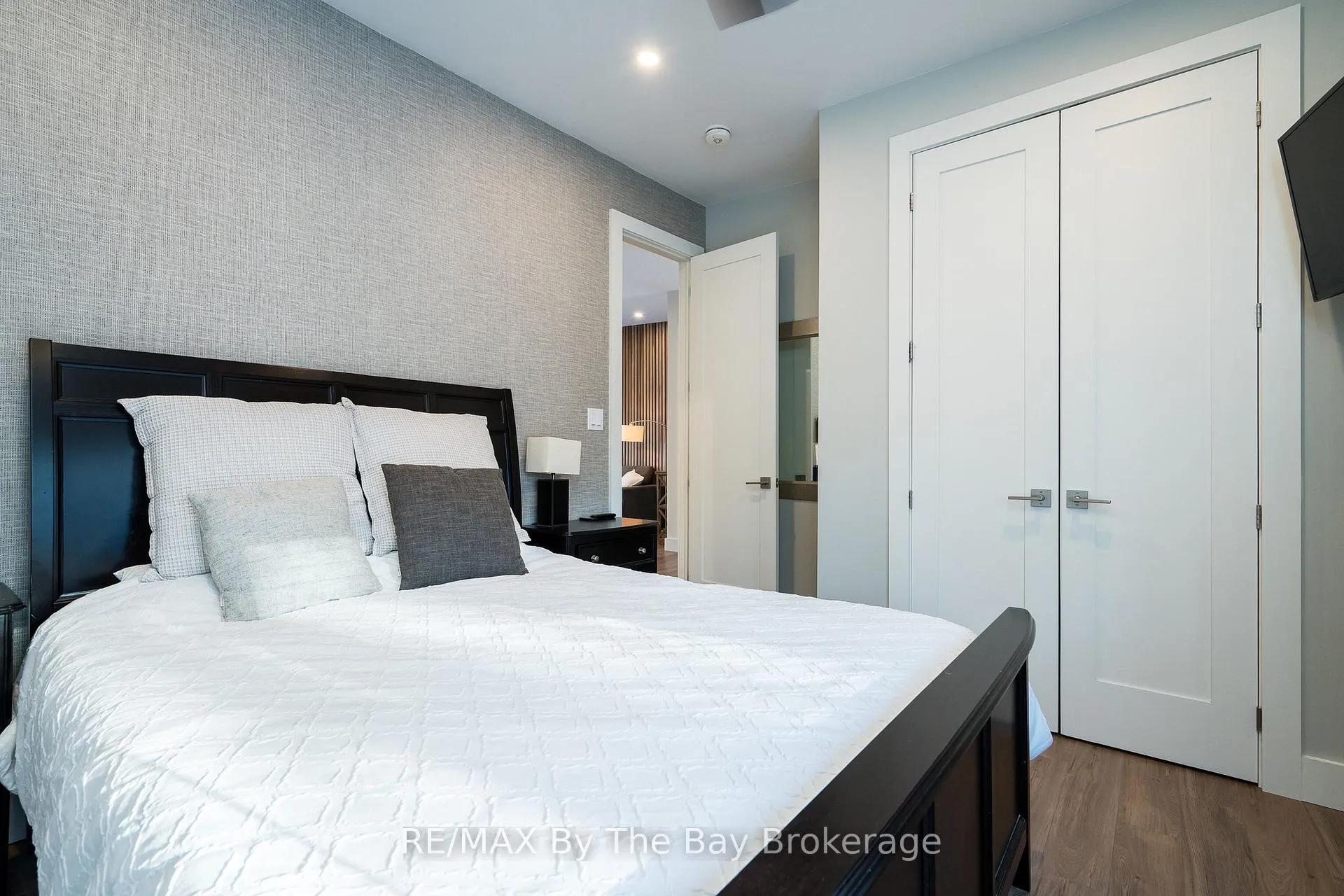 Photo 46 of 809 Eastdale Drive E, Wasaga Beach — HOMEH