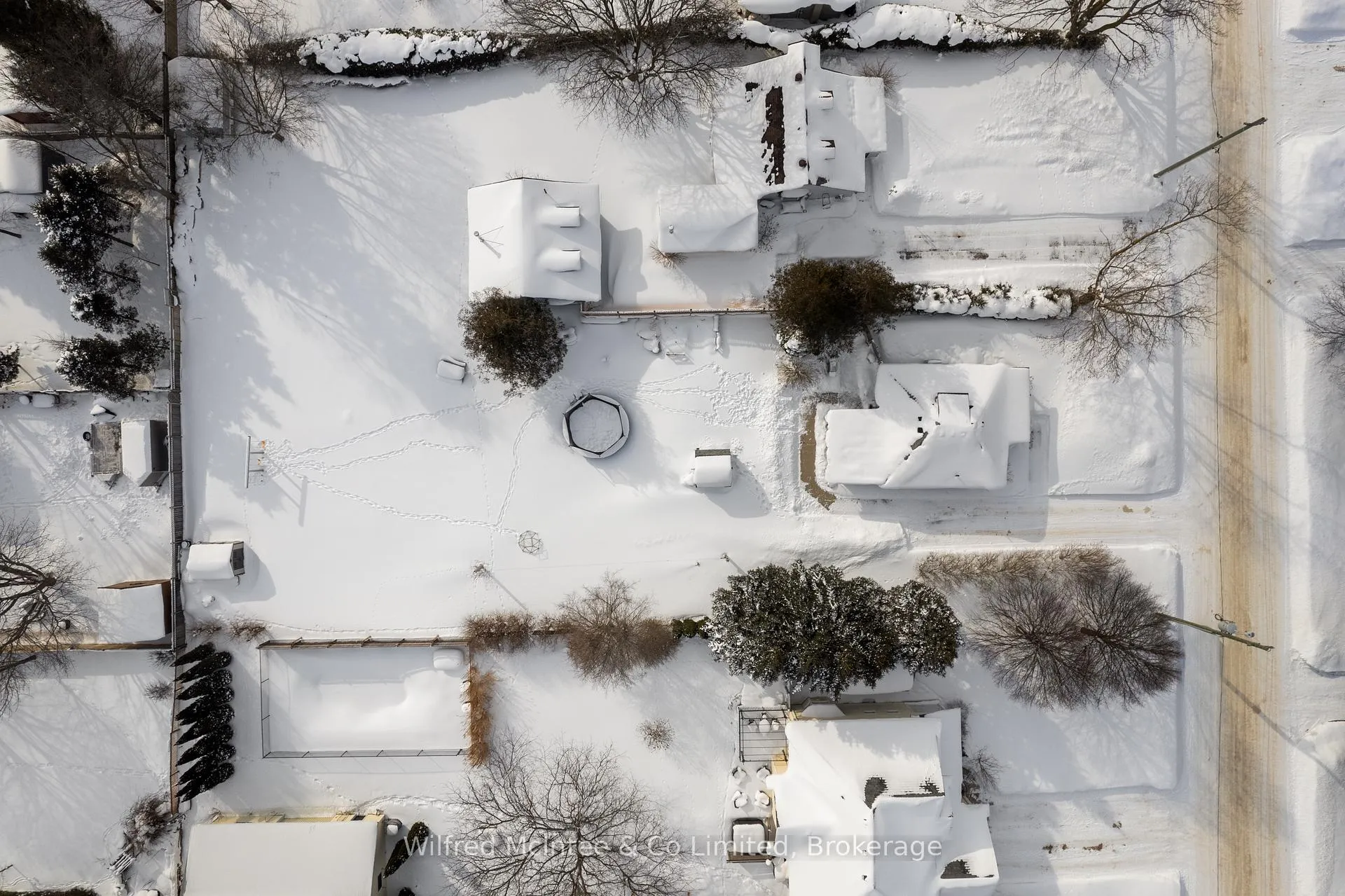 Photo 8 of 437 Adelaide Street, Kincardine — HOMEH