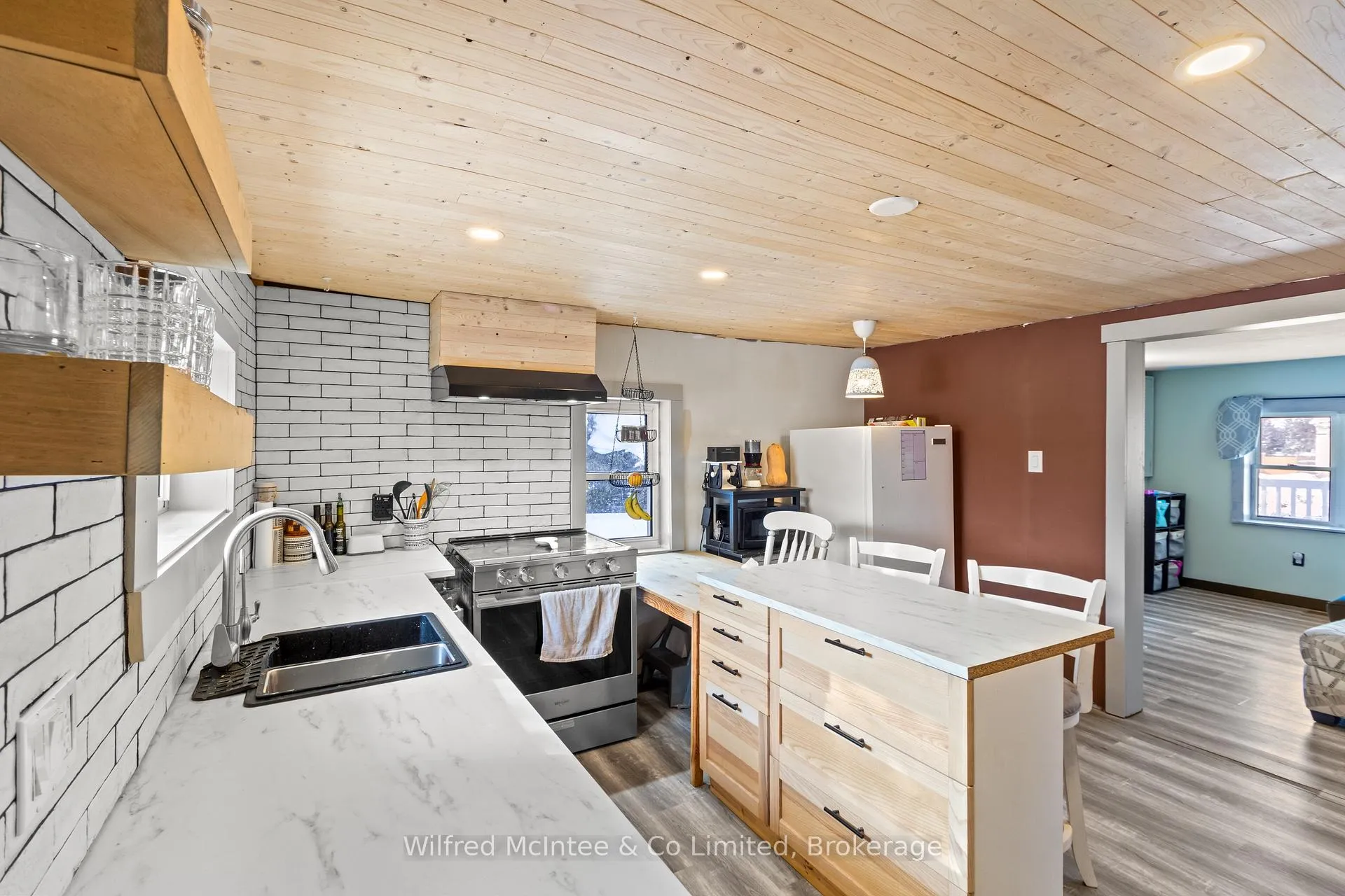 Photo 11 of 437 Adelaide Street, Kincardine — HOMEH