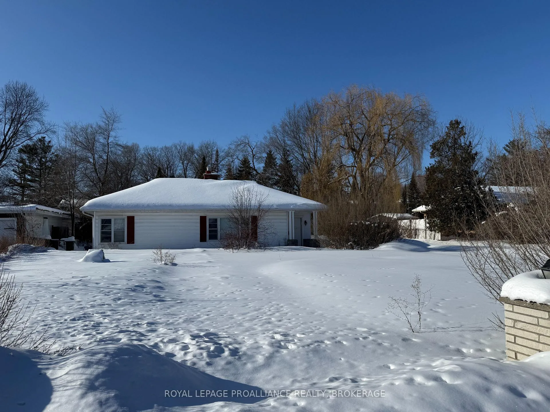 Photo 3 of 4283 Bath Road, Kingston, South of Taylor-Kidd Blvd — HOMEH
