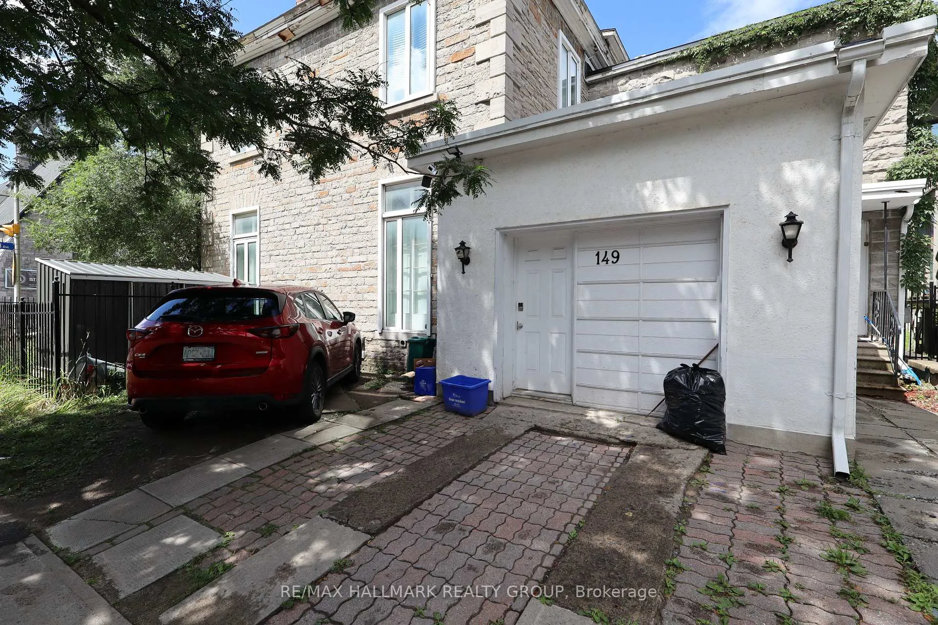Photo 3 of Unit B, 149 Daly Avenue, Ottawa, Sandy Hill — HOMEH