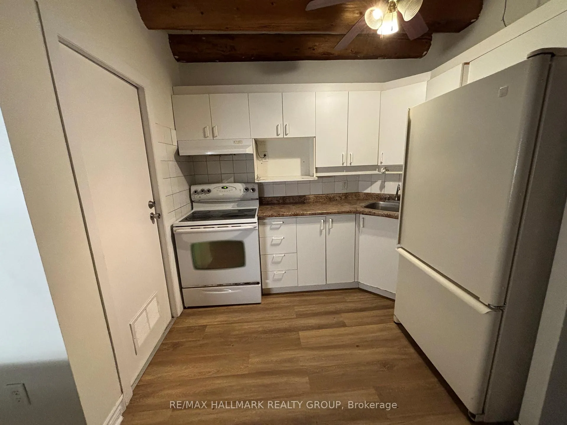 Photo 6 of Unit B, 149 Daly Avenue, Ottawa, Sandy Hill — HOMEH