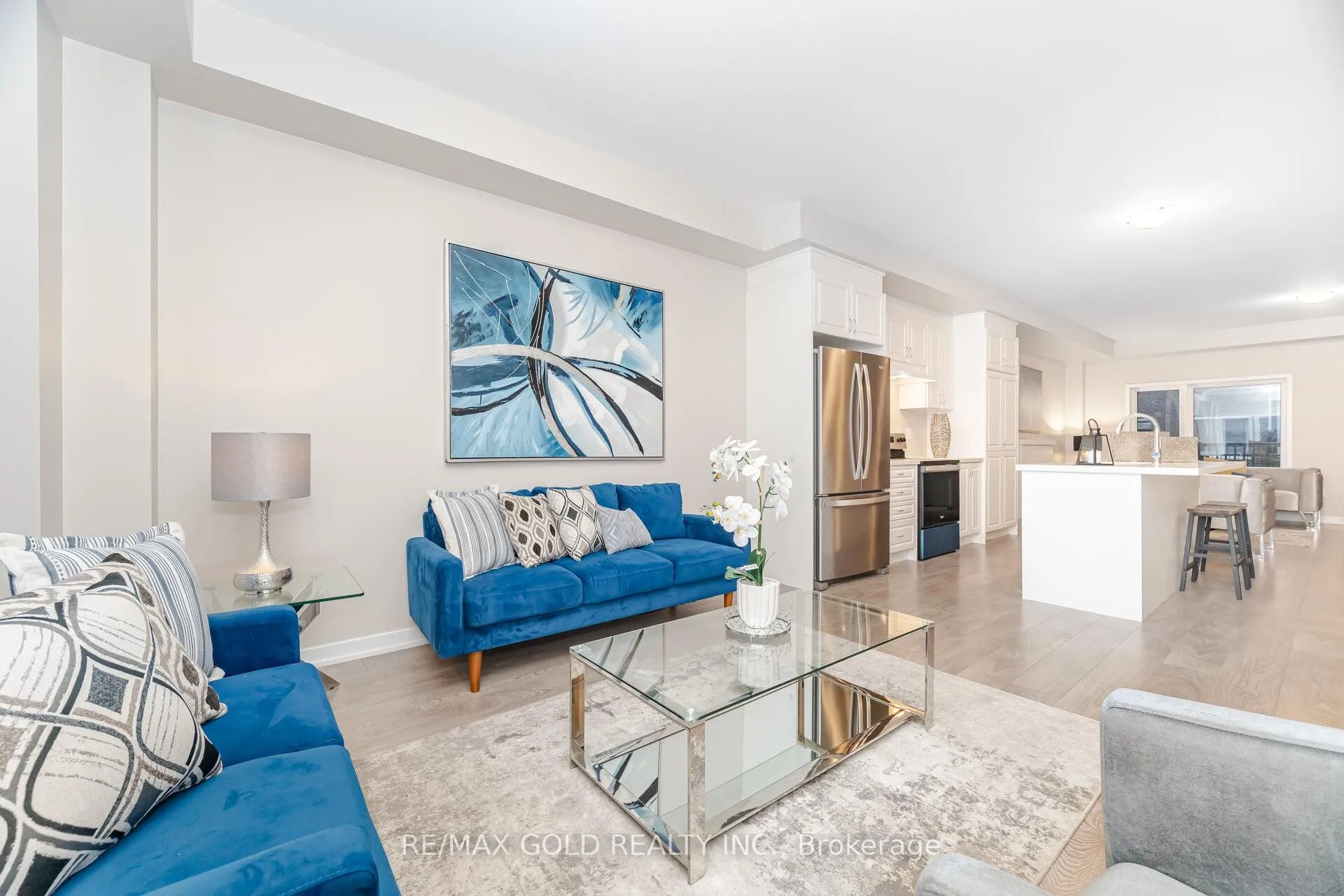 Photo 4 of 19 Lambert Lane, Caledon, Bolton East — HOMEH